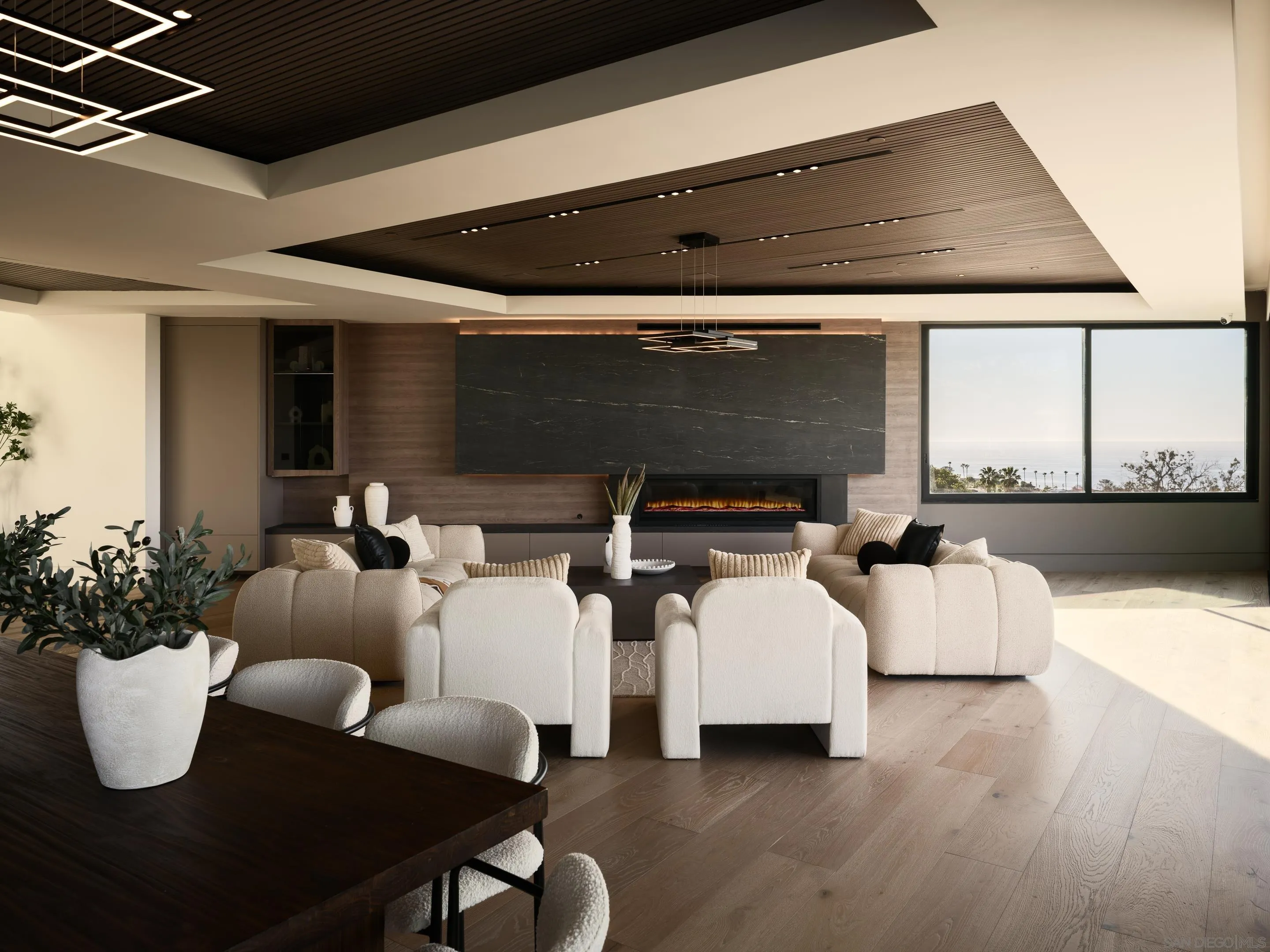 https://cdn.realtyfeed.com/cdn/127/260001453/7459d460e937fd3045f0e241779abbfd.webp