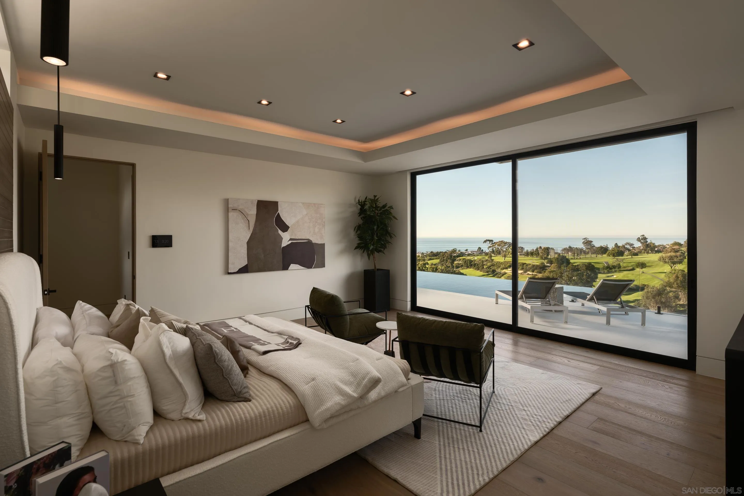 https://cdn.realtyfeed.com/cdn/127/260001453/83b88c64d4507887f56060e834dc1cb4.webp