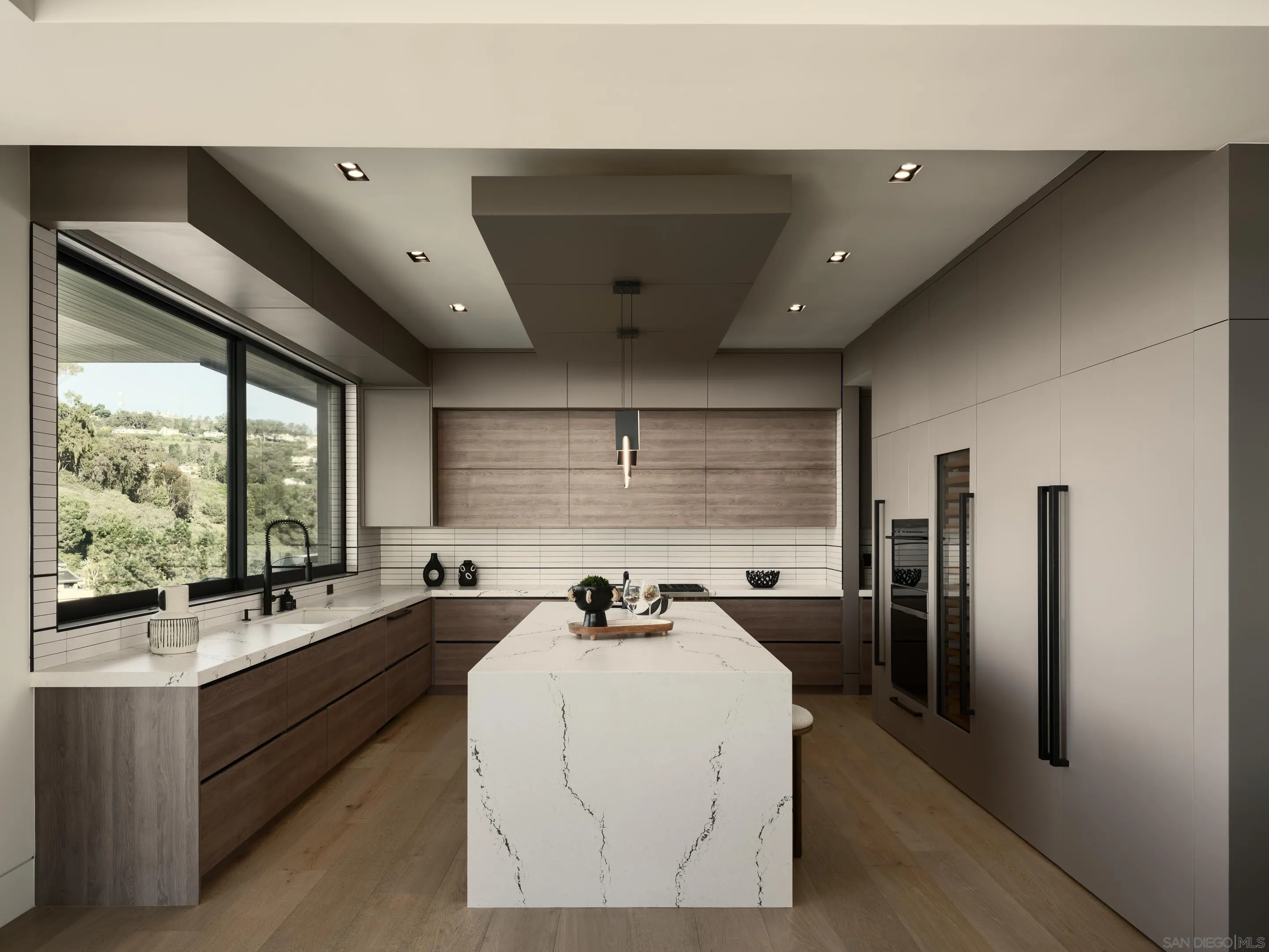 https://cdn.realtyfeed.com/cdn/127/260001453/8ee98fbfa1524b9d271a1b73f602c0c3.webp
