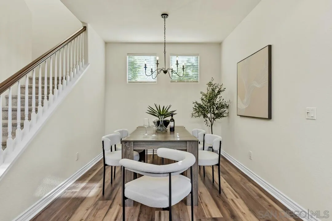 https://cdn.realtyfeed.com/cdn/127/260001454/913f74f7c60b024cf73792edbdb8f500.webp