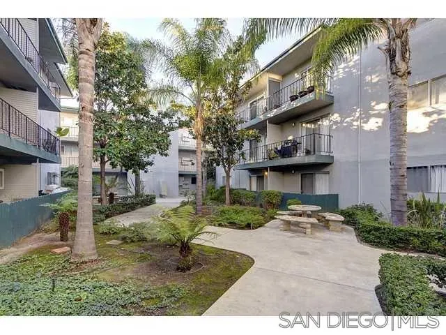 https://cdn.realtyfeed.com/cdn/127/260001455/6dfc925d52219b9625cf96369f7d7e99.webp