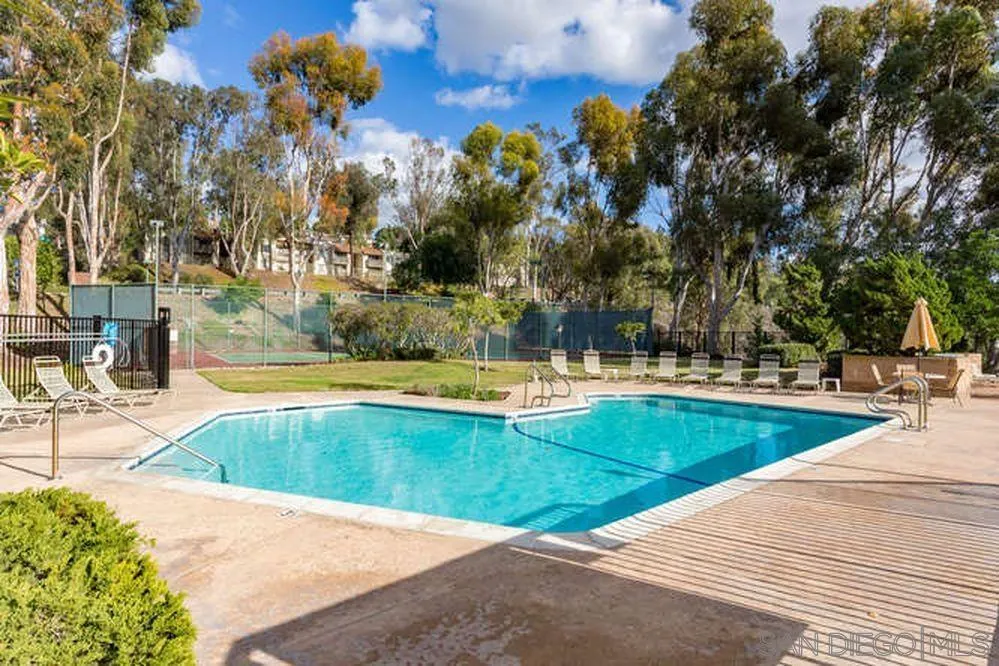 Photo #16: 260001455 Listing: Photo #16