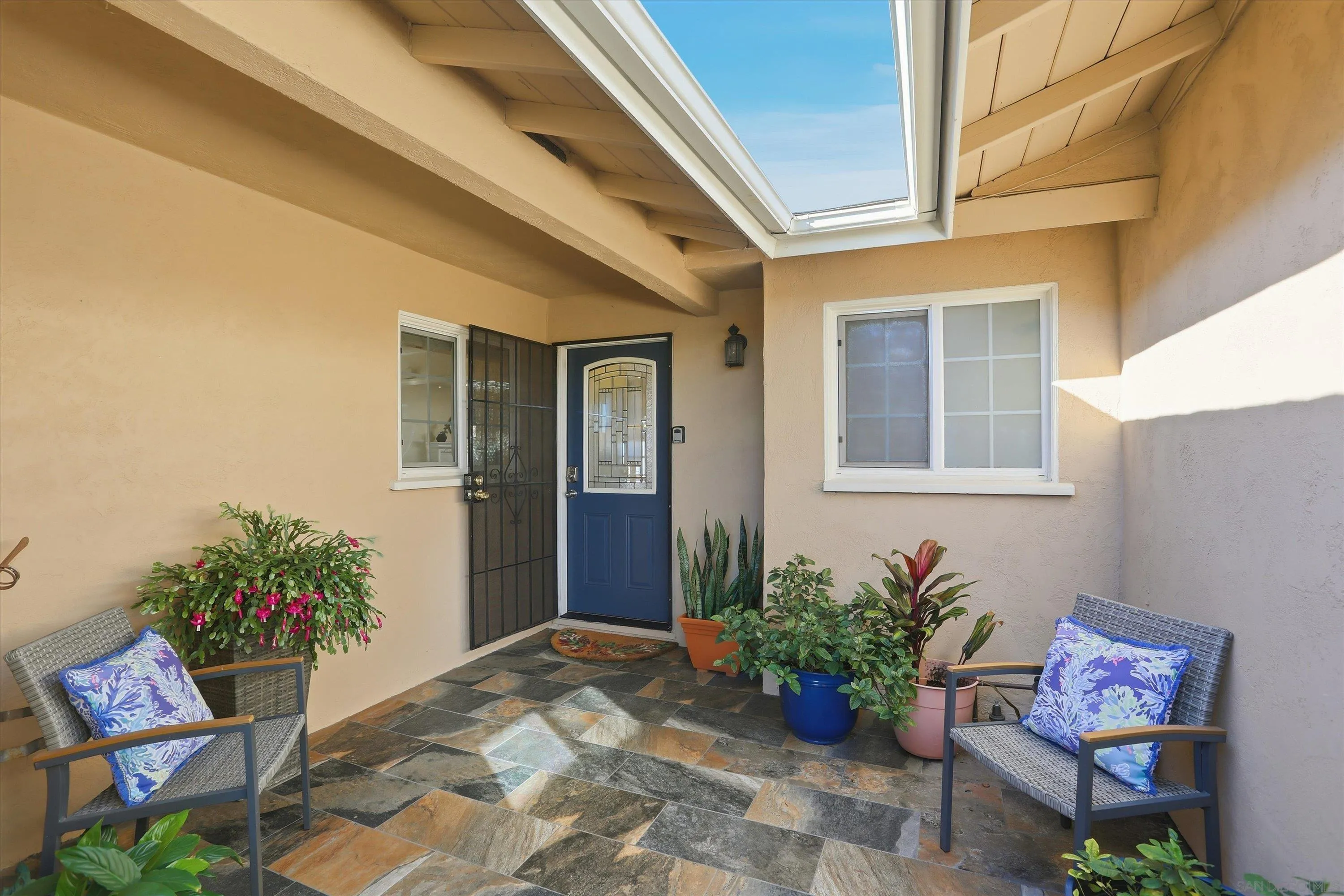 https://cdn.realtyfeed.com/cdn/127/260001456/1785d27abad7e78993e444ea9af638e7.webp