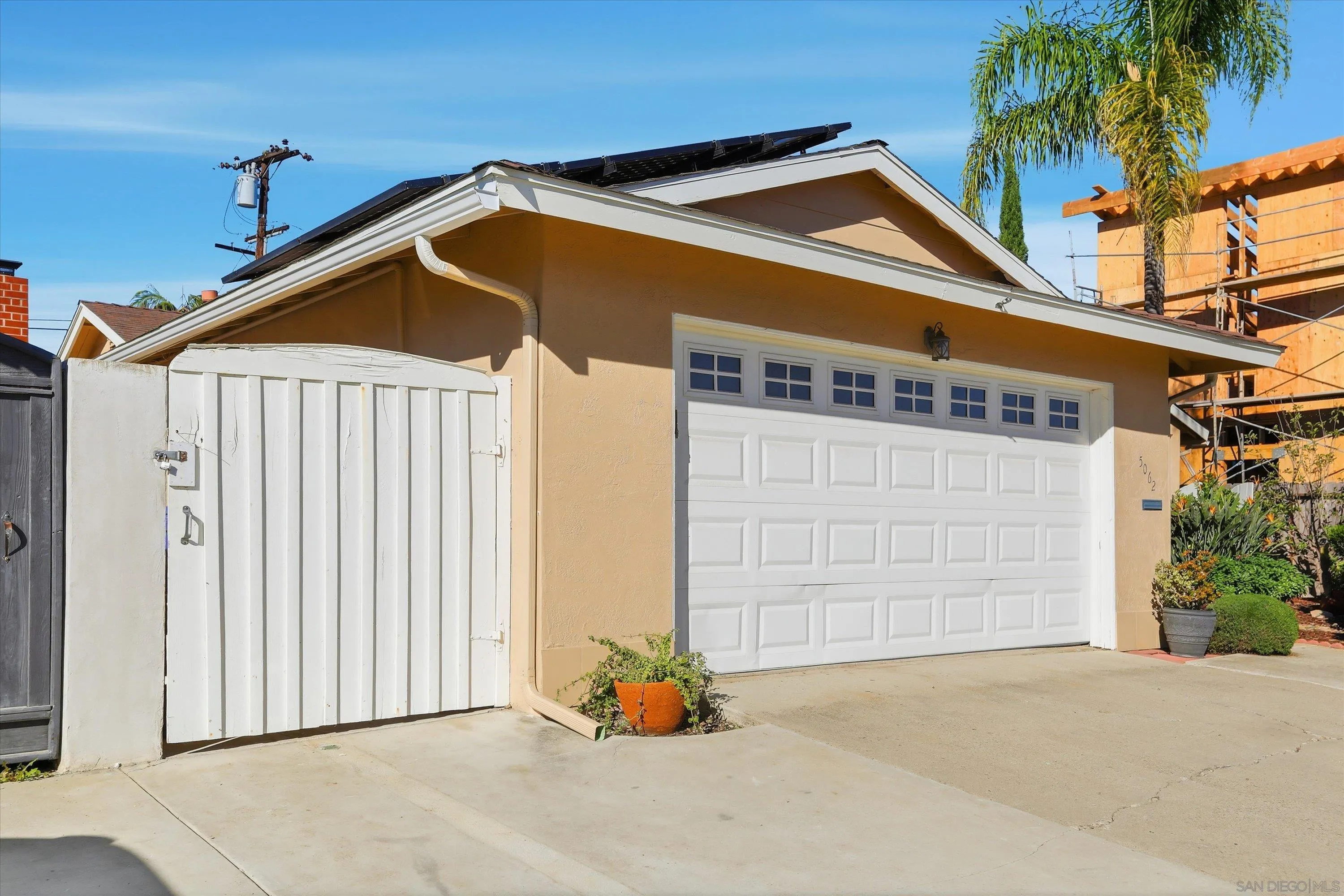 https://cdn.realtyfeed.com/cdn/127/260001456/438c937a14bb2793731ead2593878505.webp