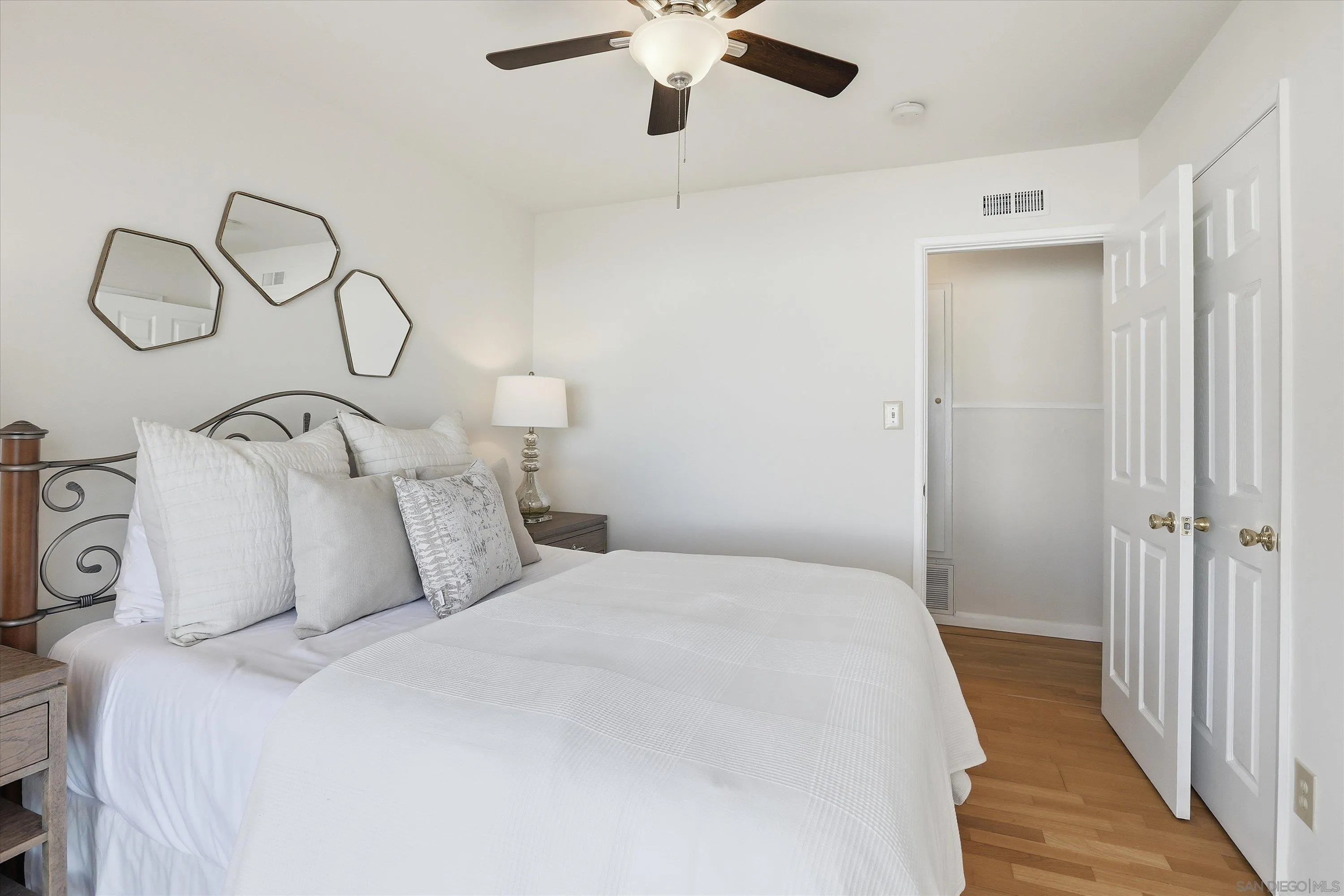 https://cdn.realtyfeed.com/cdn/127/260001456/4ed067d3e135d52445a4f46f78c503ff.webp