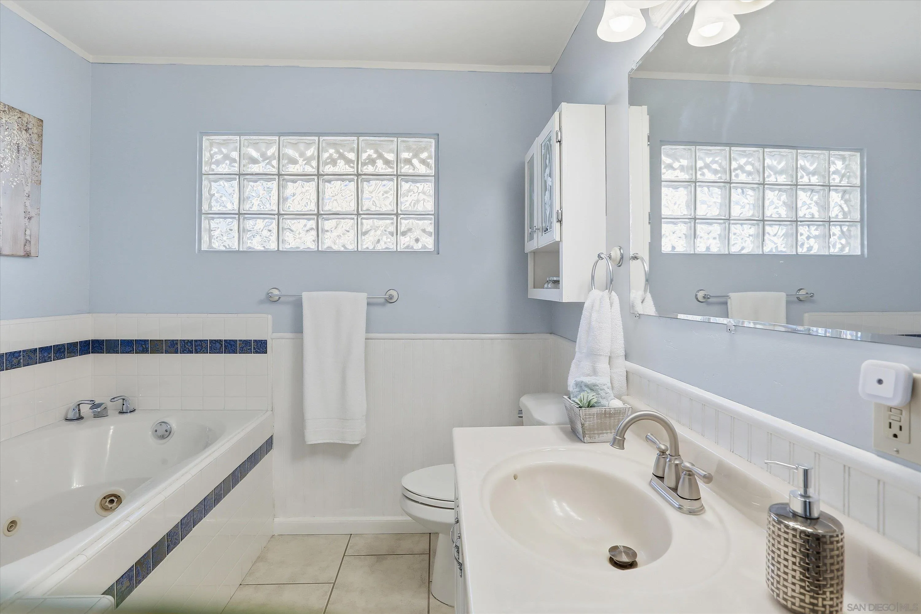 https://cdn.realtyfeed.com/cdn/127/260001456/6921081c9fe4fafb5b930b33b6980450.webp