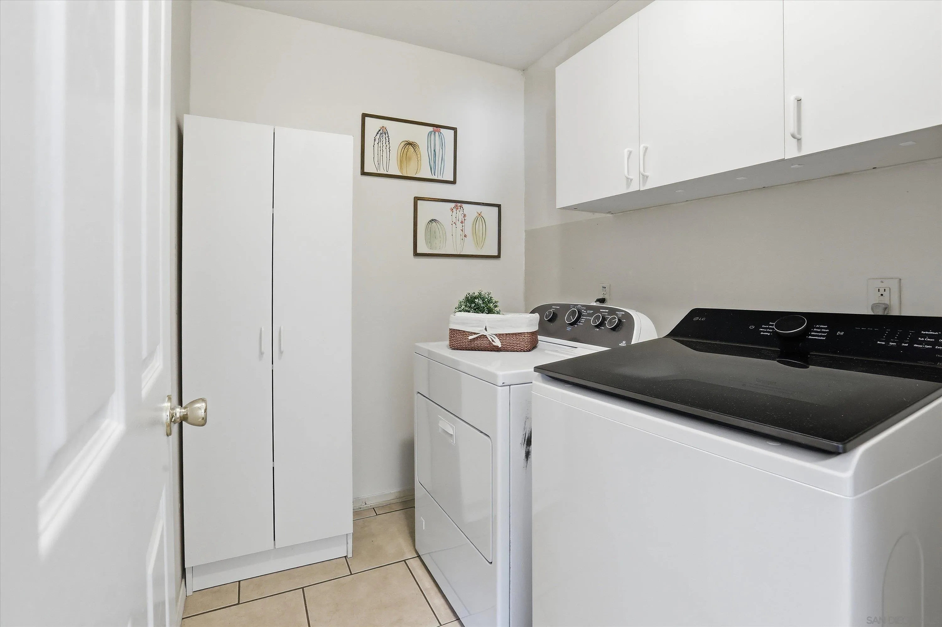 https://cdn.realtyfeed.com/cdn/127/260001456/9615b0e8b592364b68d177dd7326e126.webp