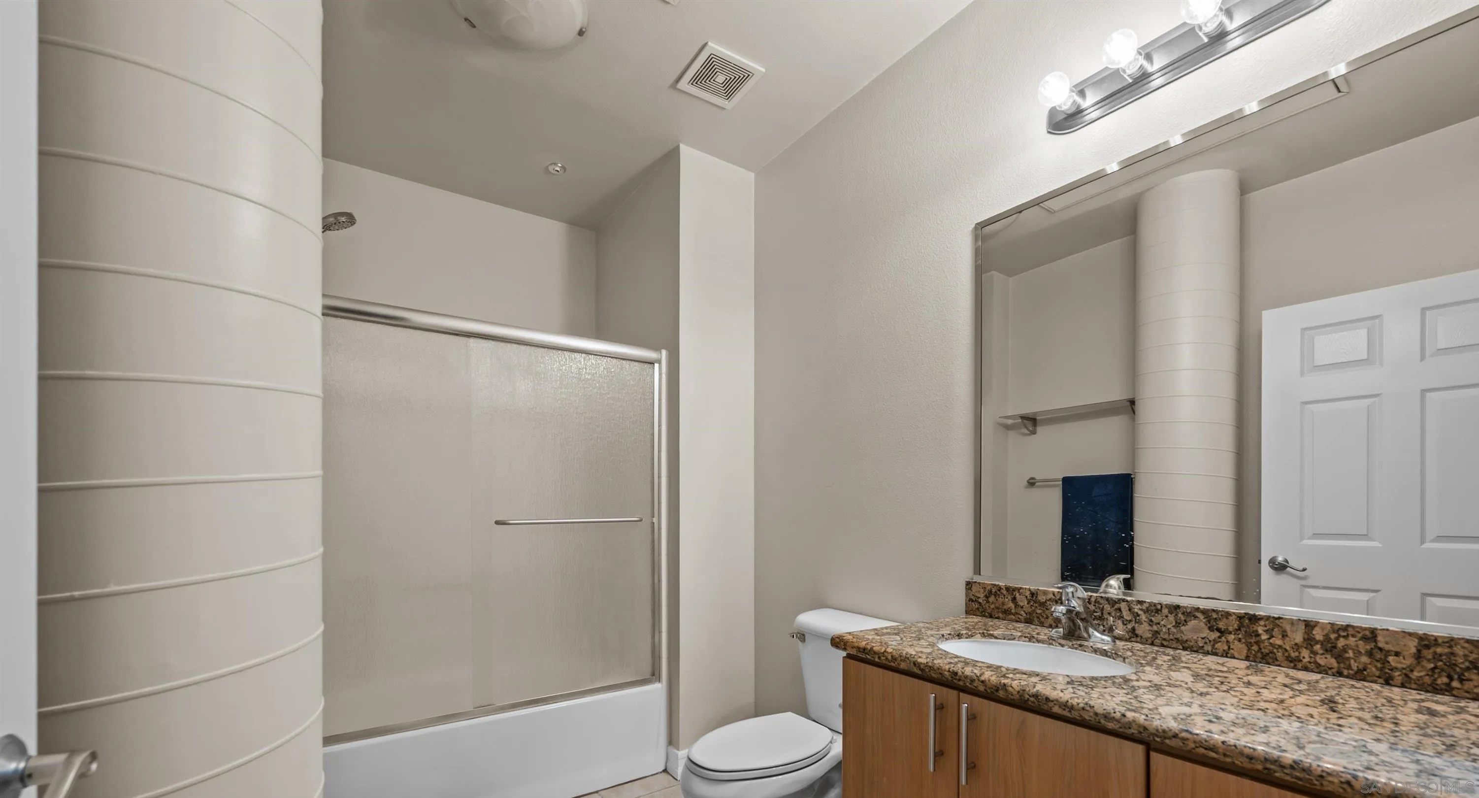 Photo #18: 260001457 Listing: Photo #18