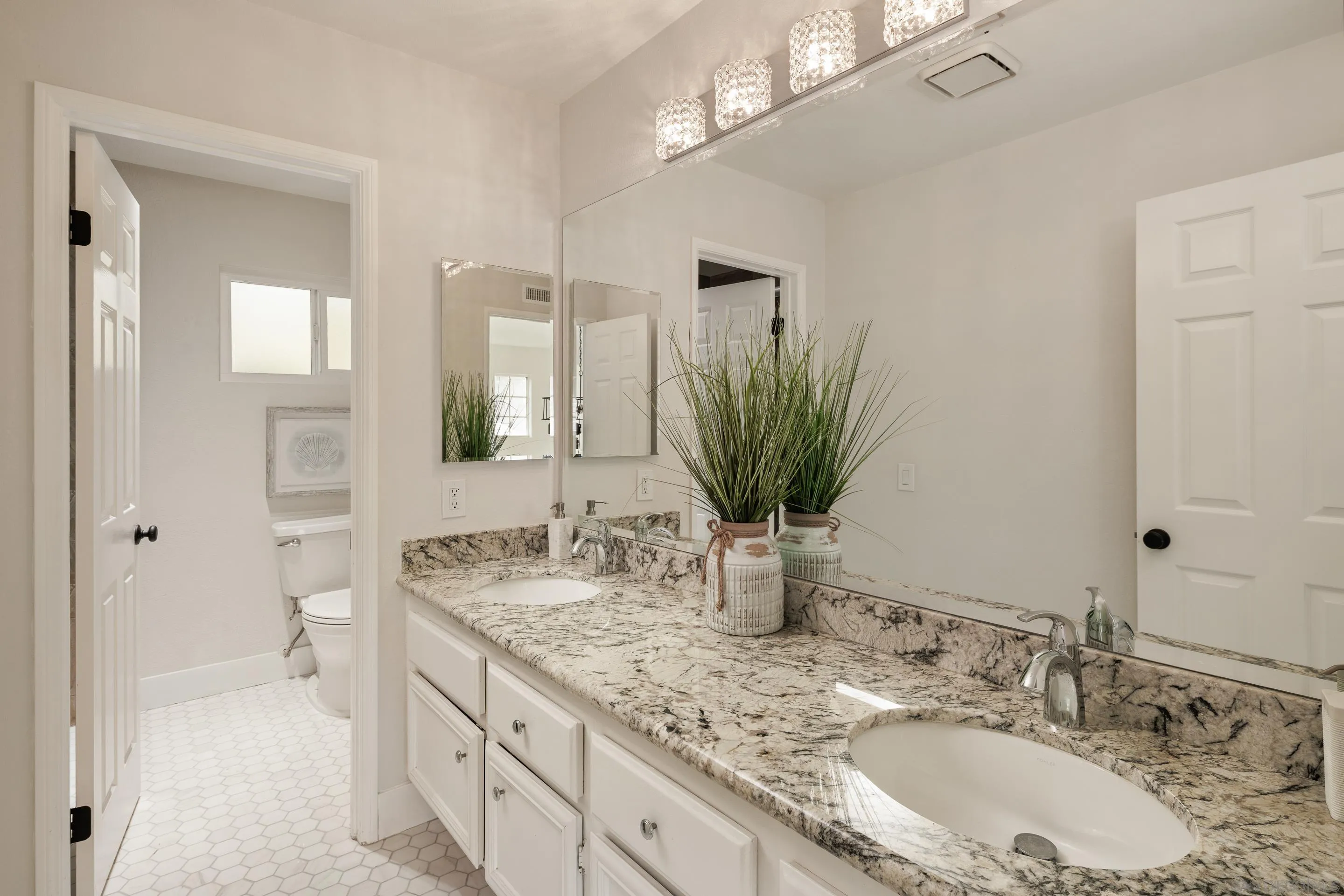 https://cdn.realtyfeed.com/cdn/127/260001459/17a5d3b9e7379d66a7c082506d472605.webp