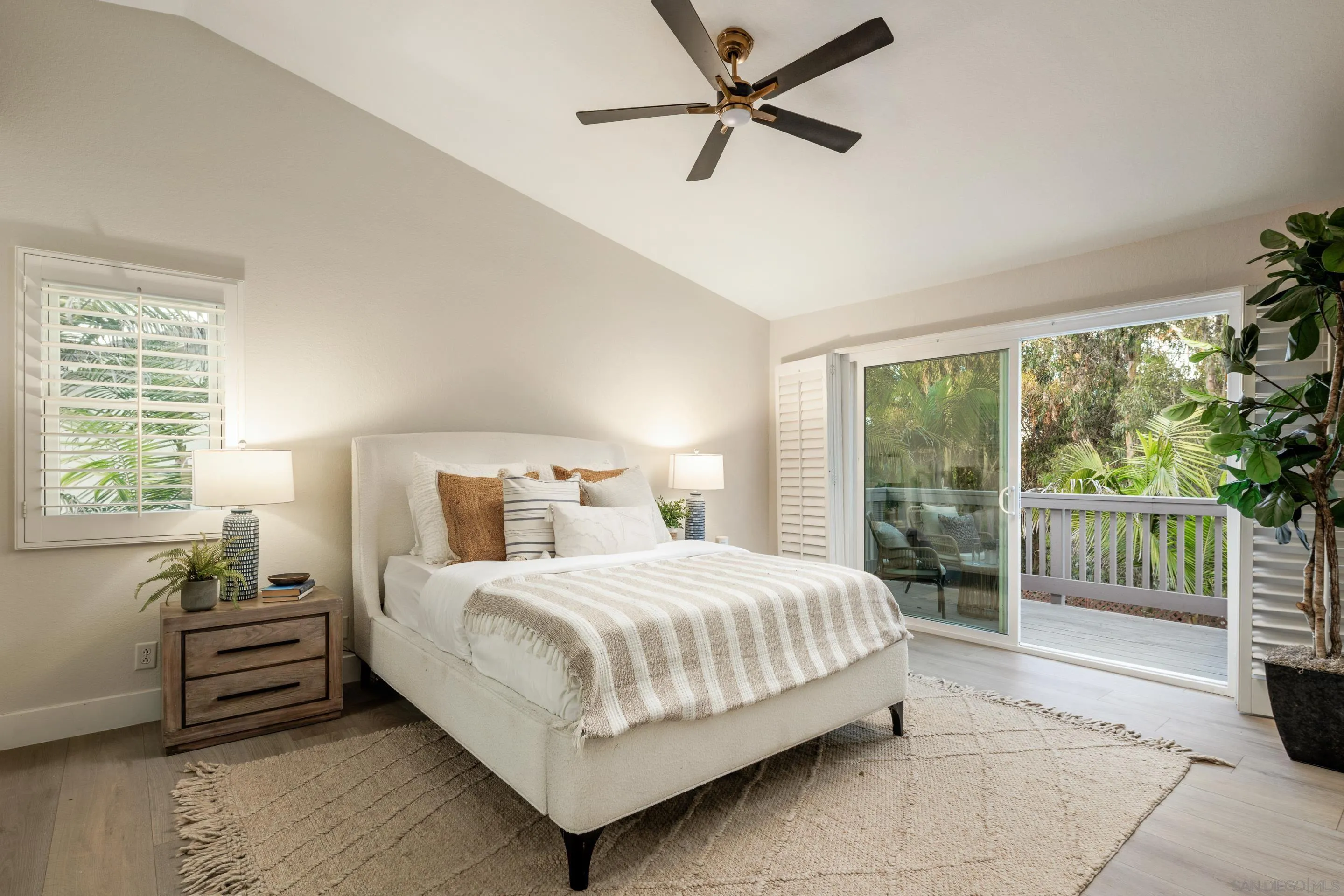 https://cdn.realtyfeed.com/cdn/127/260001459/36f55a53f840b043720936377a27f020.webp