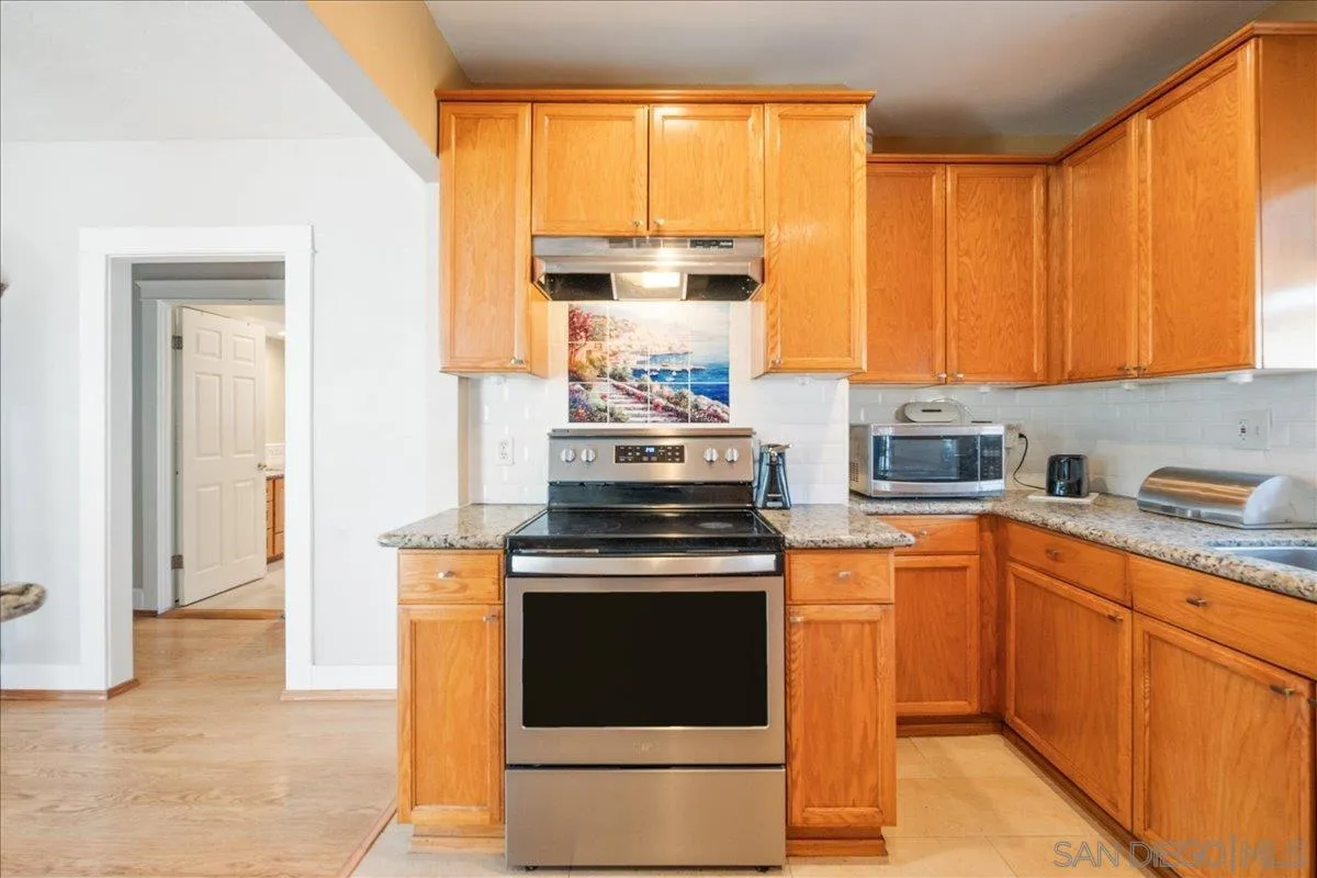 https://cdn.realtyfeed.com/cdn/127/260001460/cf253d49e349f6121706130cc8697275.webp