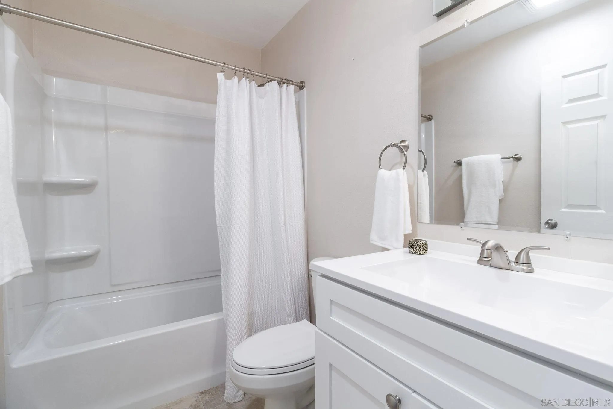 Photo #21: 260001463 Listing: Photo #21