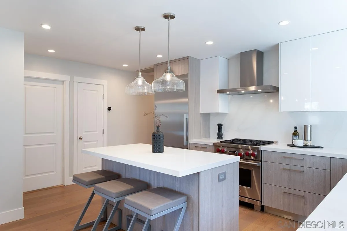 https://cdn.realtyfeed.com/cdn/127/260001465/11e38797a66dc3af10e6b1fb11f9d1cb.webp