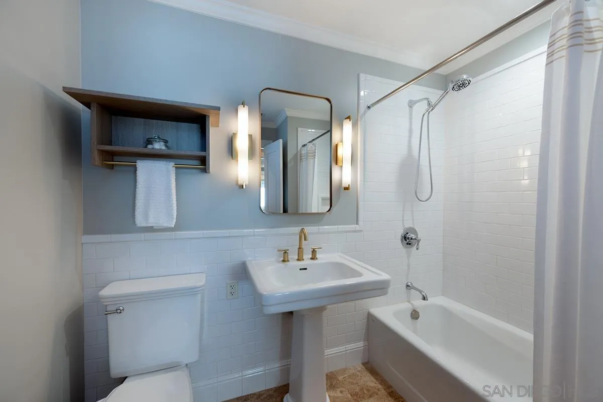 https://cdn.realtyfeed.com/cdn/127/260001465/2e2ab6b3805082a5d6b7695e4b052fd4.webp