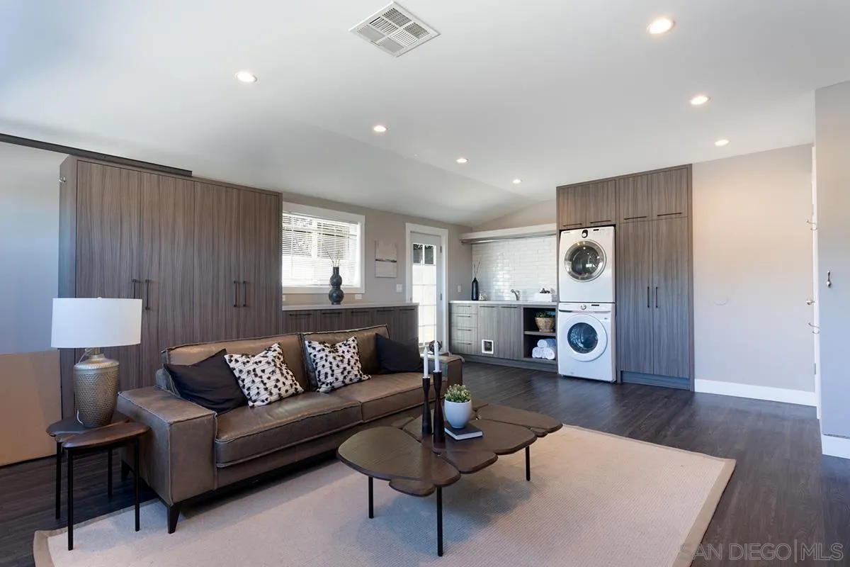 https://cdn.realtyfeed.com/cdn/127/260001465/4d69a3dc995b39ec5fcc495354f89317.webp