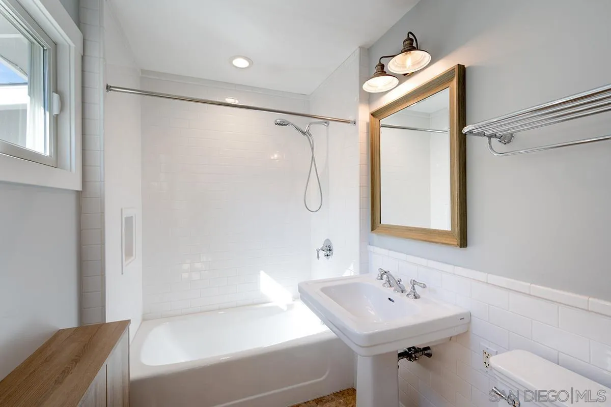 https://cdn.realtyfeed.com/cdn/127/260001465/9b8ad01f254a645a6671ed60e113d73c.webp