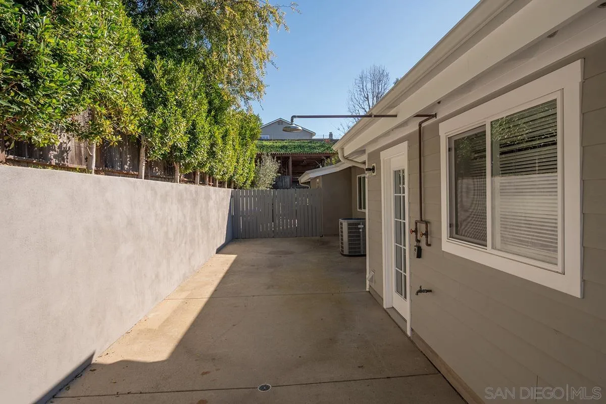 https://cdn.realtyfeed.com/cdn/127/260001465/f4b3589bb6a70ee9860f9a3b43c7d22e.webp