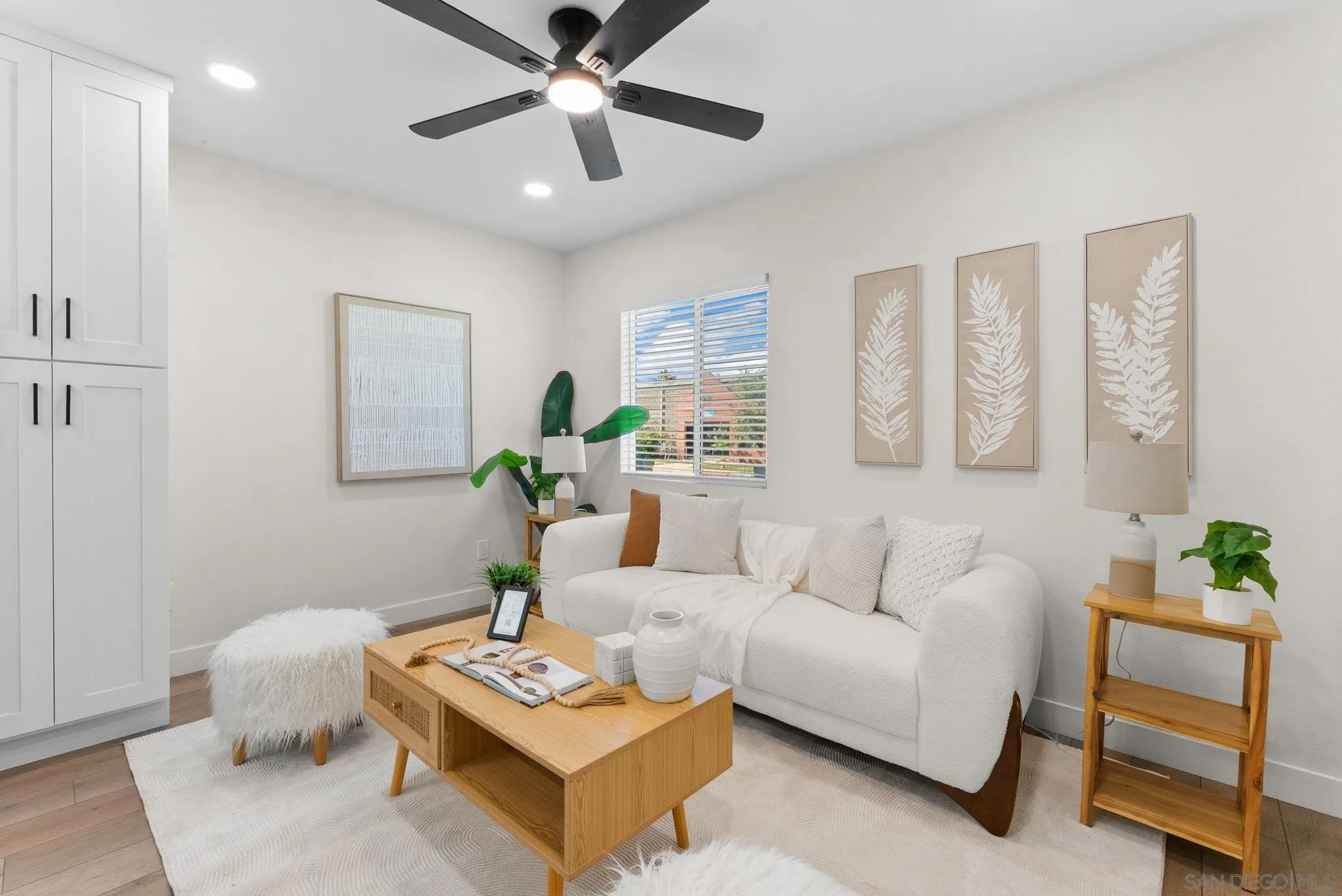 https://cdn.realtyfeed.com/cdn/127/260001470/d45c80bc26183135980235718040bc2d.webp