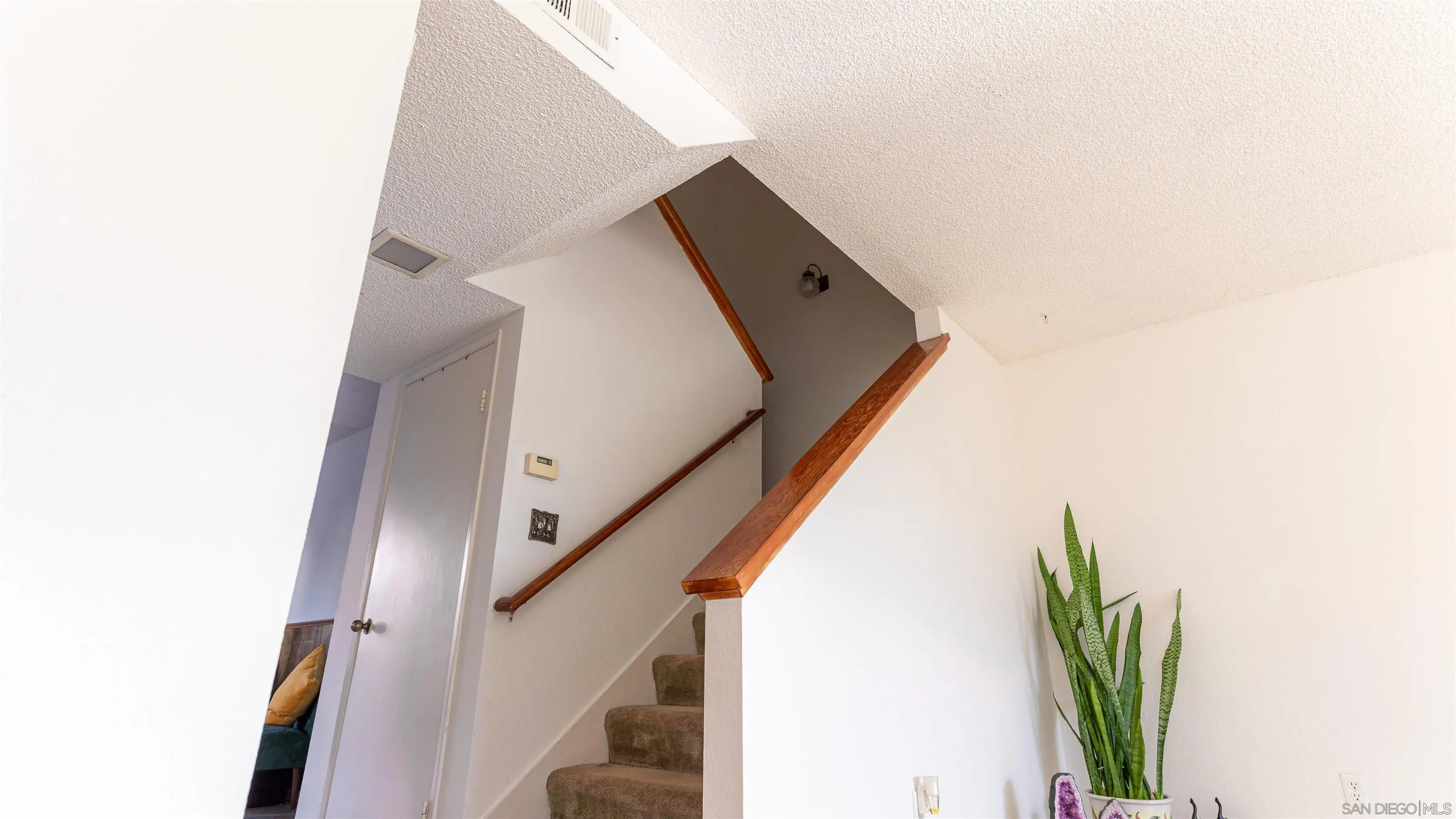 https://cdn.realtyfeed.com/cdn/127/260001475/eafc79176801ef85fe4413a3c5818ee0.webp