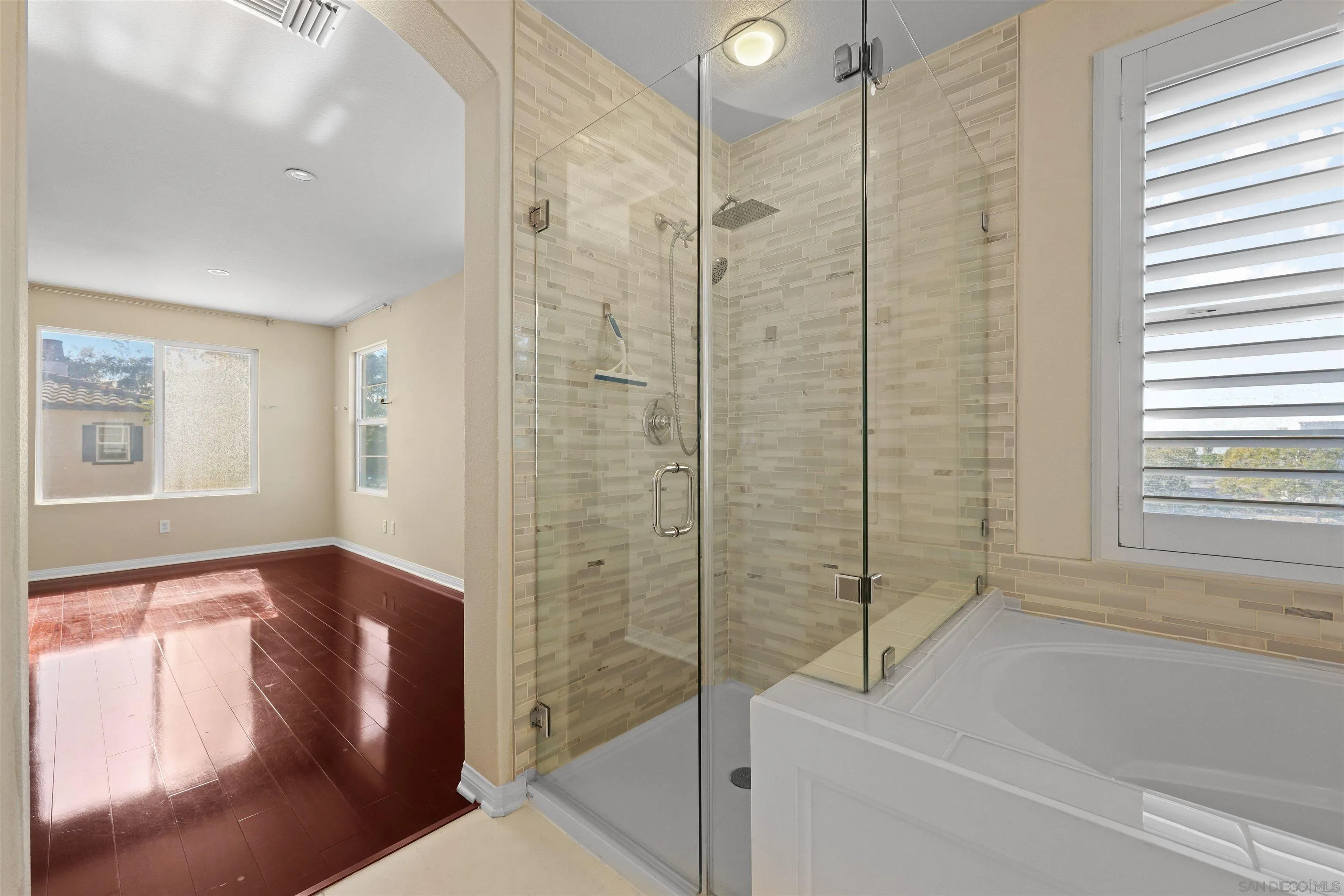 https://cdn.realtyfeed.com/cdn/127/260001479/8e7fadadf98dcbe6e249168f4fc1d7a1.webp