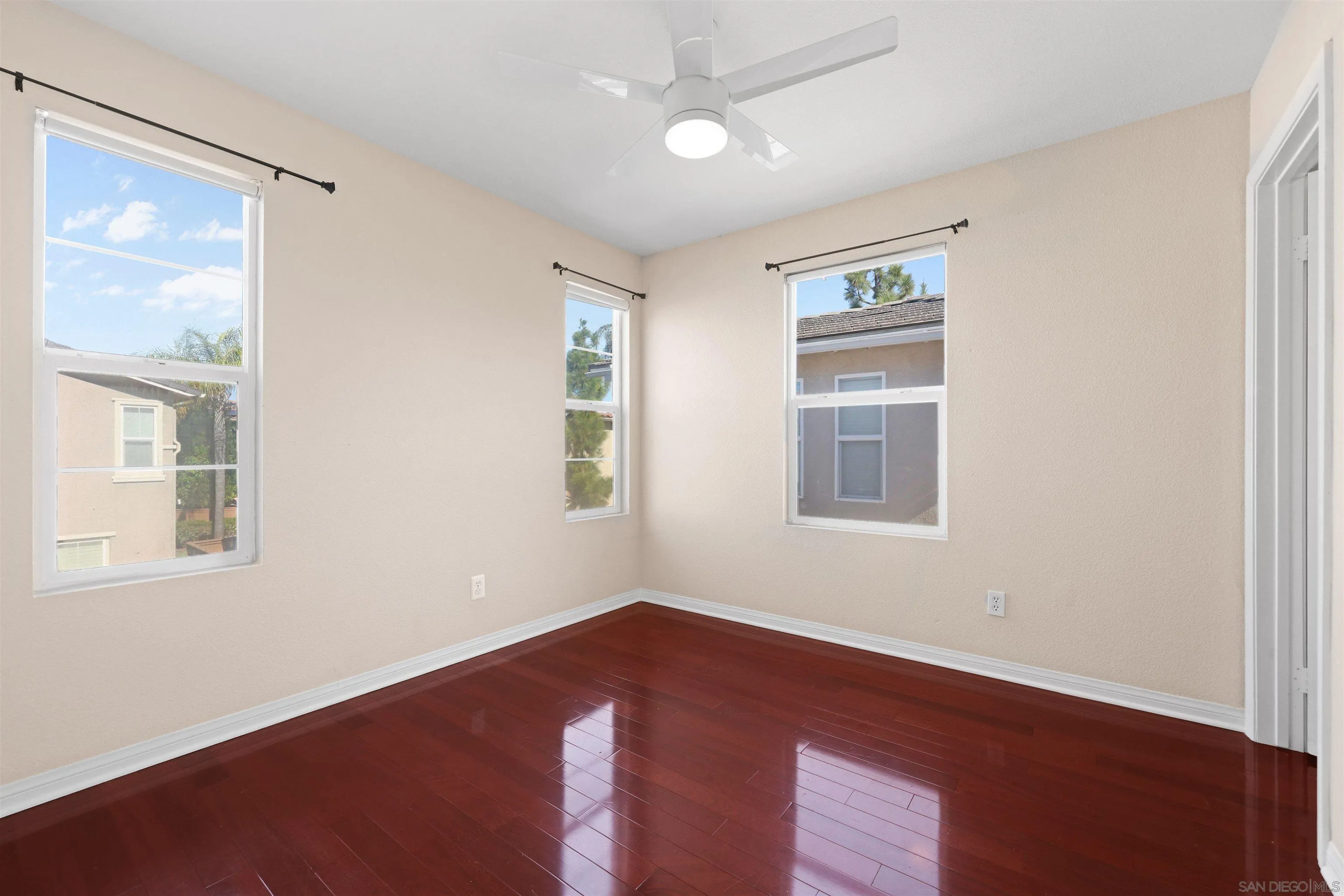 https://cdn.realtyfeed.com/cdn/127/260001479/9a4fc723746b069f5cff63a4f13b2038.webp