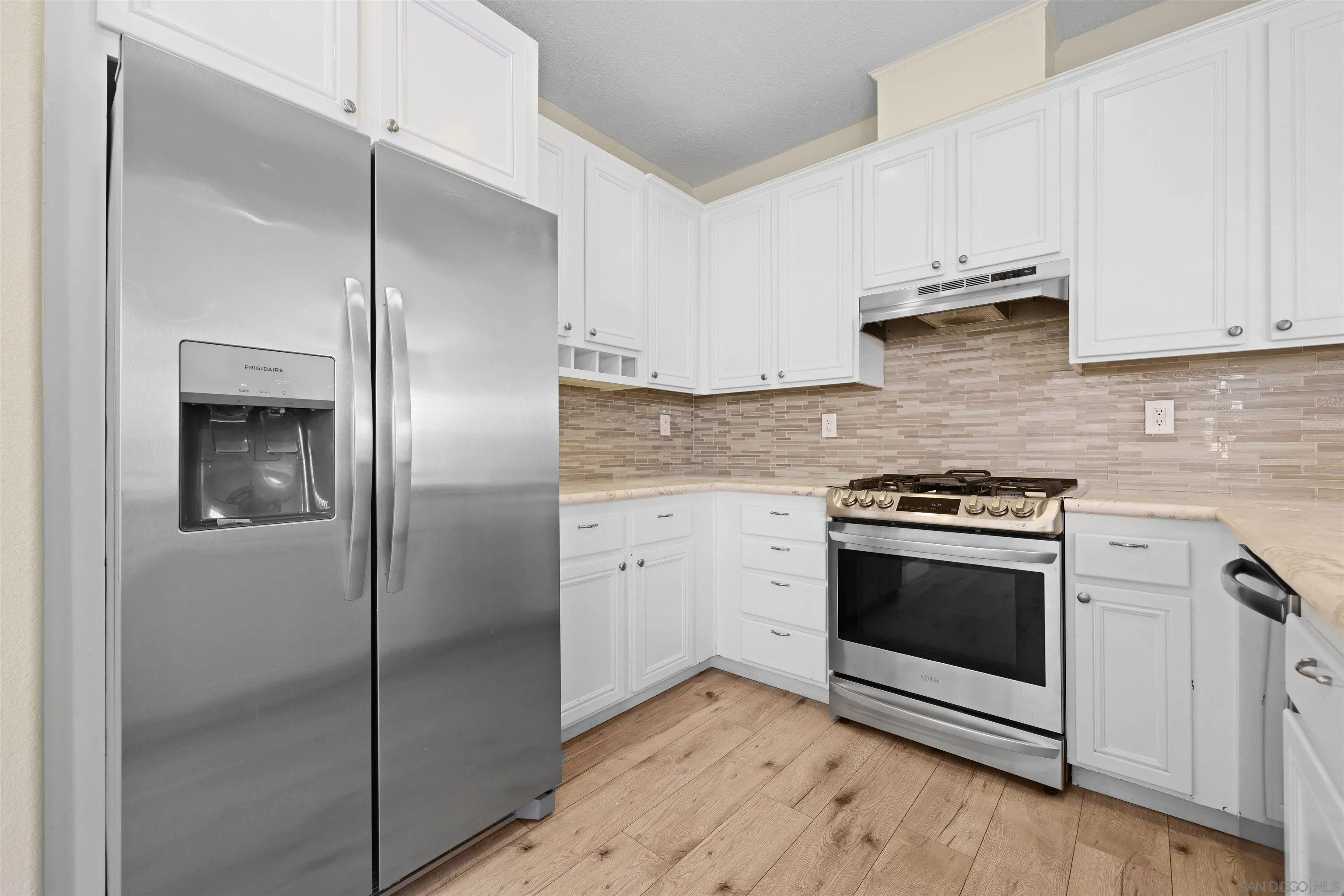 https://cdn.realtyfeed.com/cdn/127/260001479/ba102d5e5116b420c71ea78273dce56d.webp