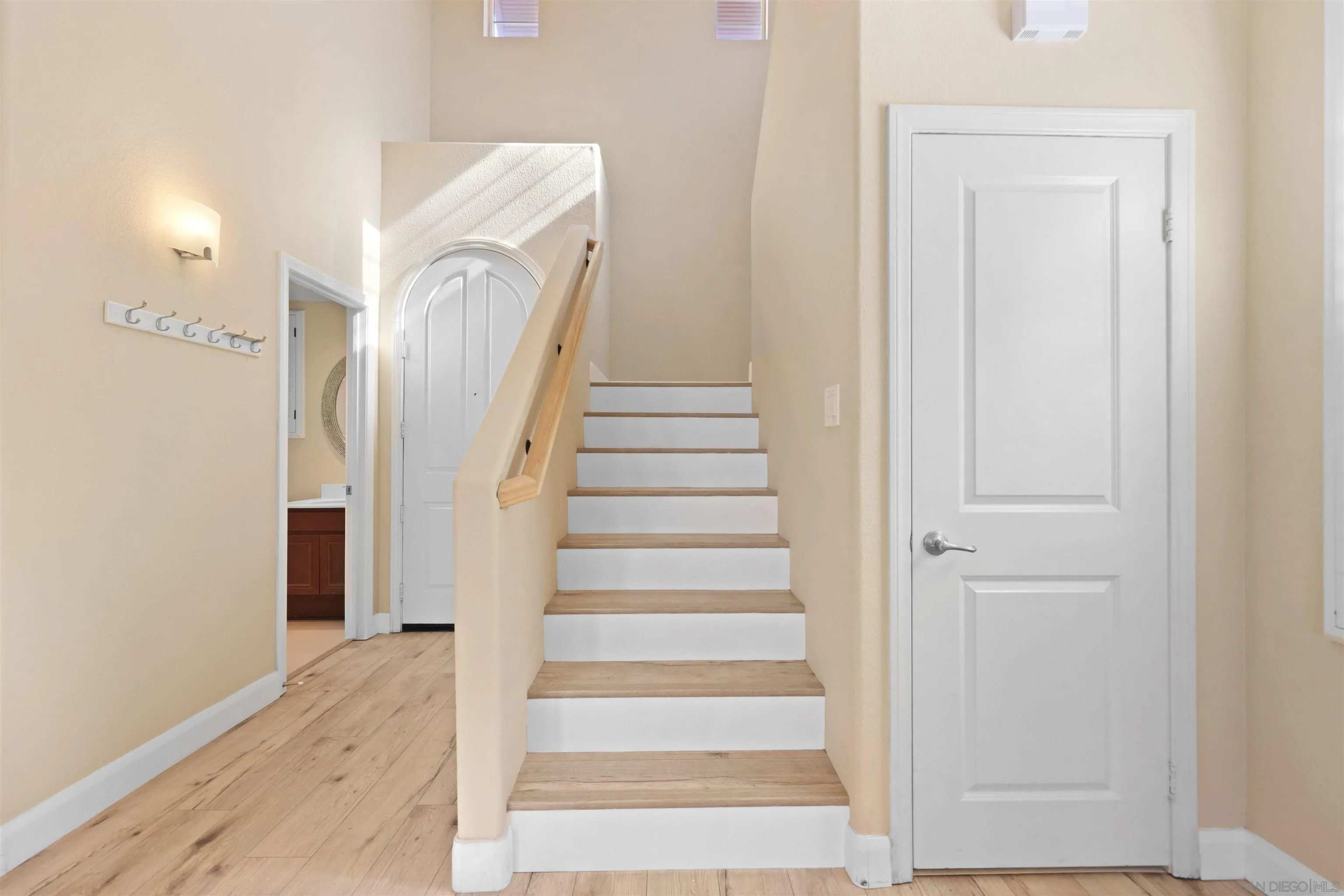 https://cdn.realtyfeed.com/cdn/127/260001479/edf015f287608e0bd87c43660564d970.webp