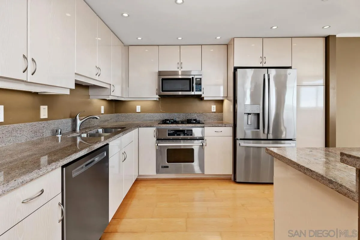 Photo #21: 260001481 Listing: Photo #21