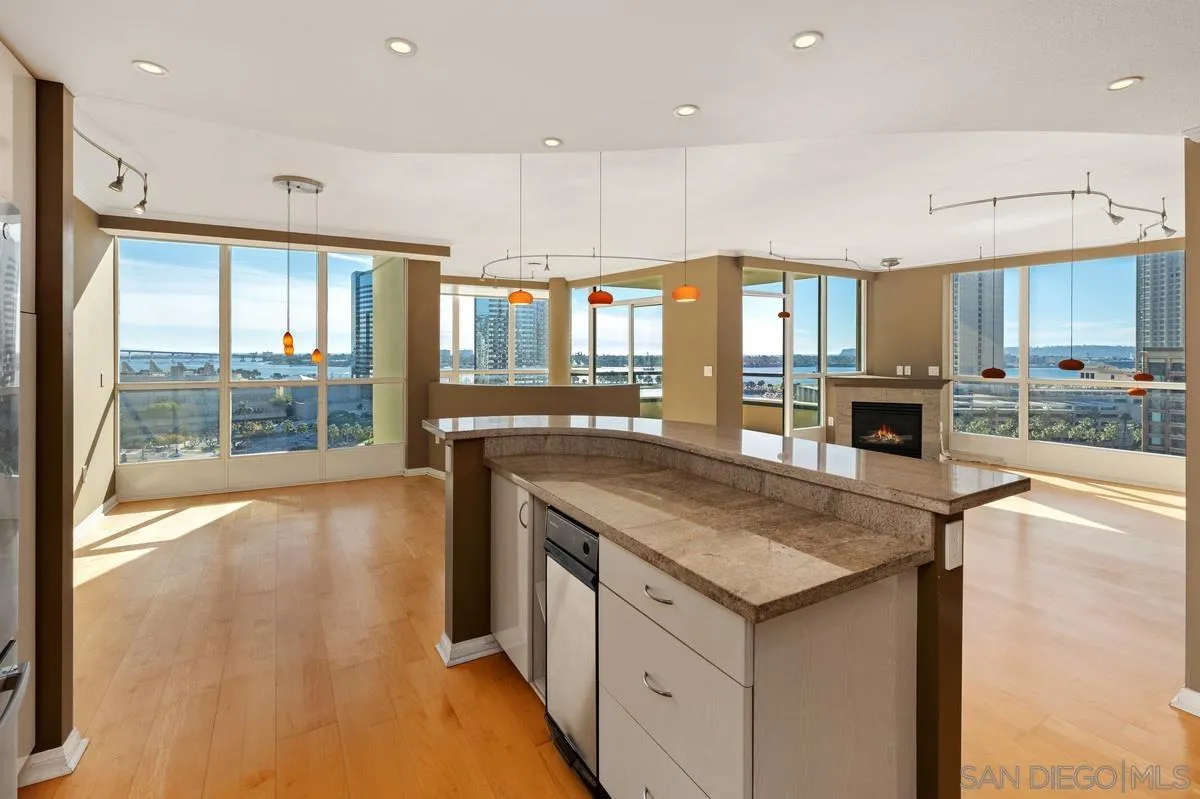 Photo #1: 260001481 Listing: Photo #1