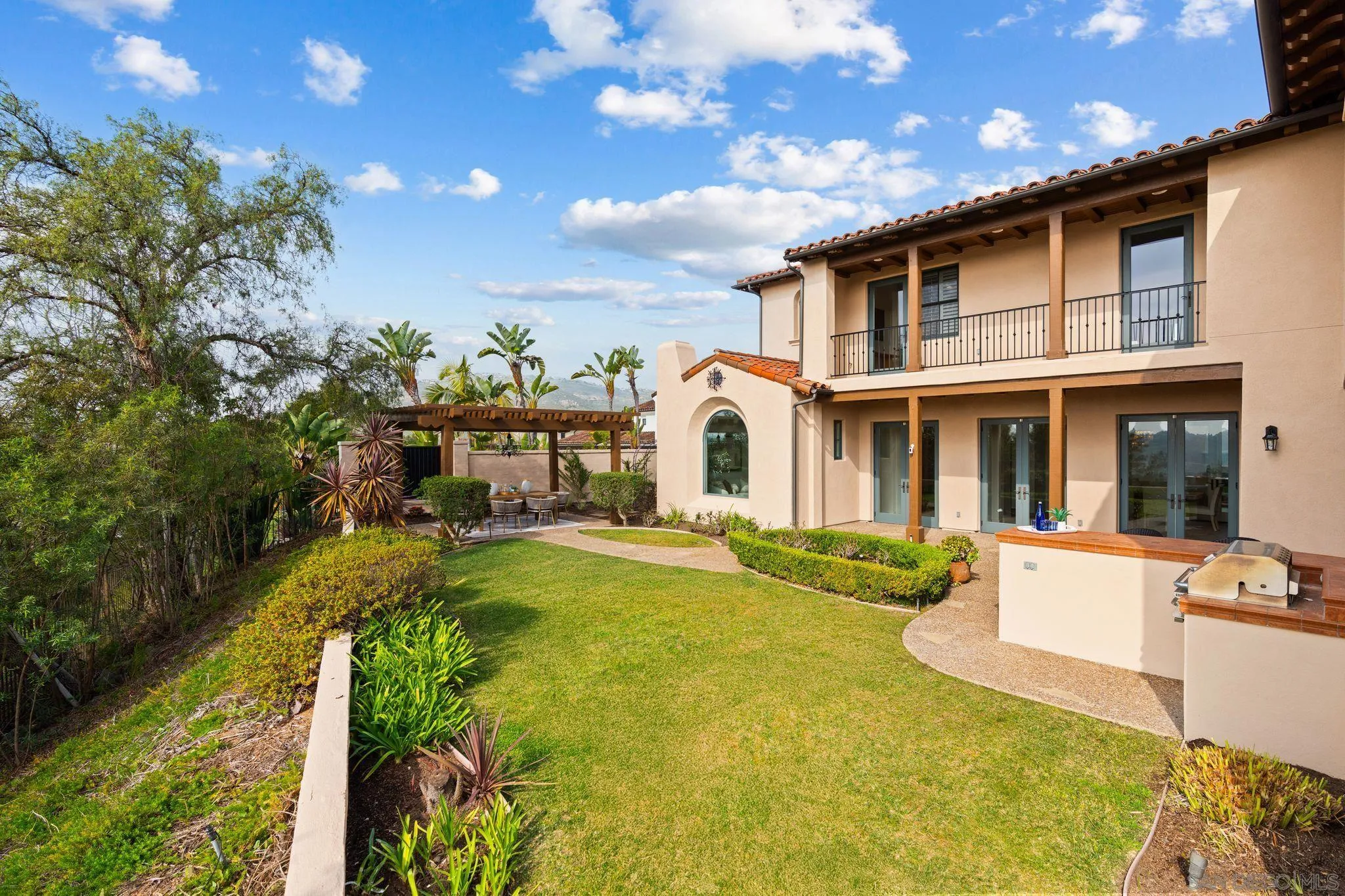 https://cdn.realtyfeed.com/cdn/127/260001487/1d0caeb2935ae3845b57f23a6cf1c6f0.webp