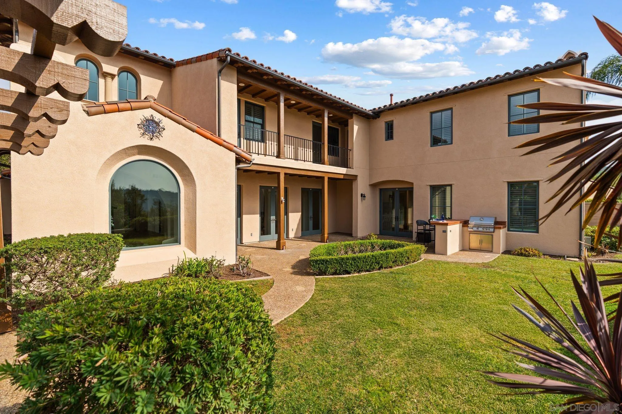 https://cdn.realtyfeed.com/cdn/127/260001487/fb62e8d7f1deb4f82935b74102281938.webp