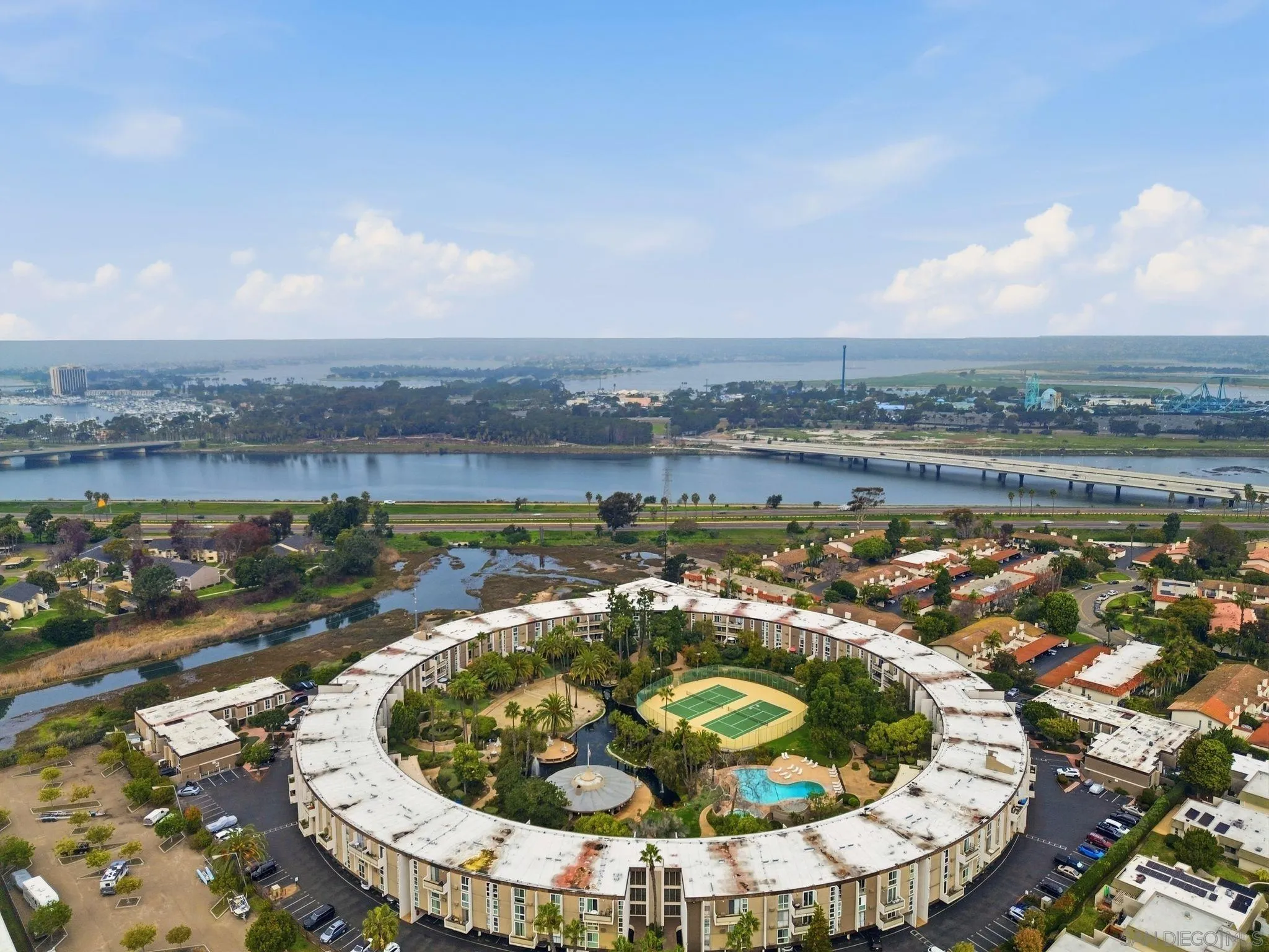 https://cdn.realtyfeed.com/cdn/127/260001489/10cc016de4c76b18abb398f524ac7b69.webp