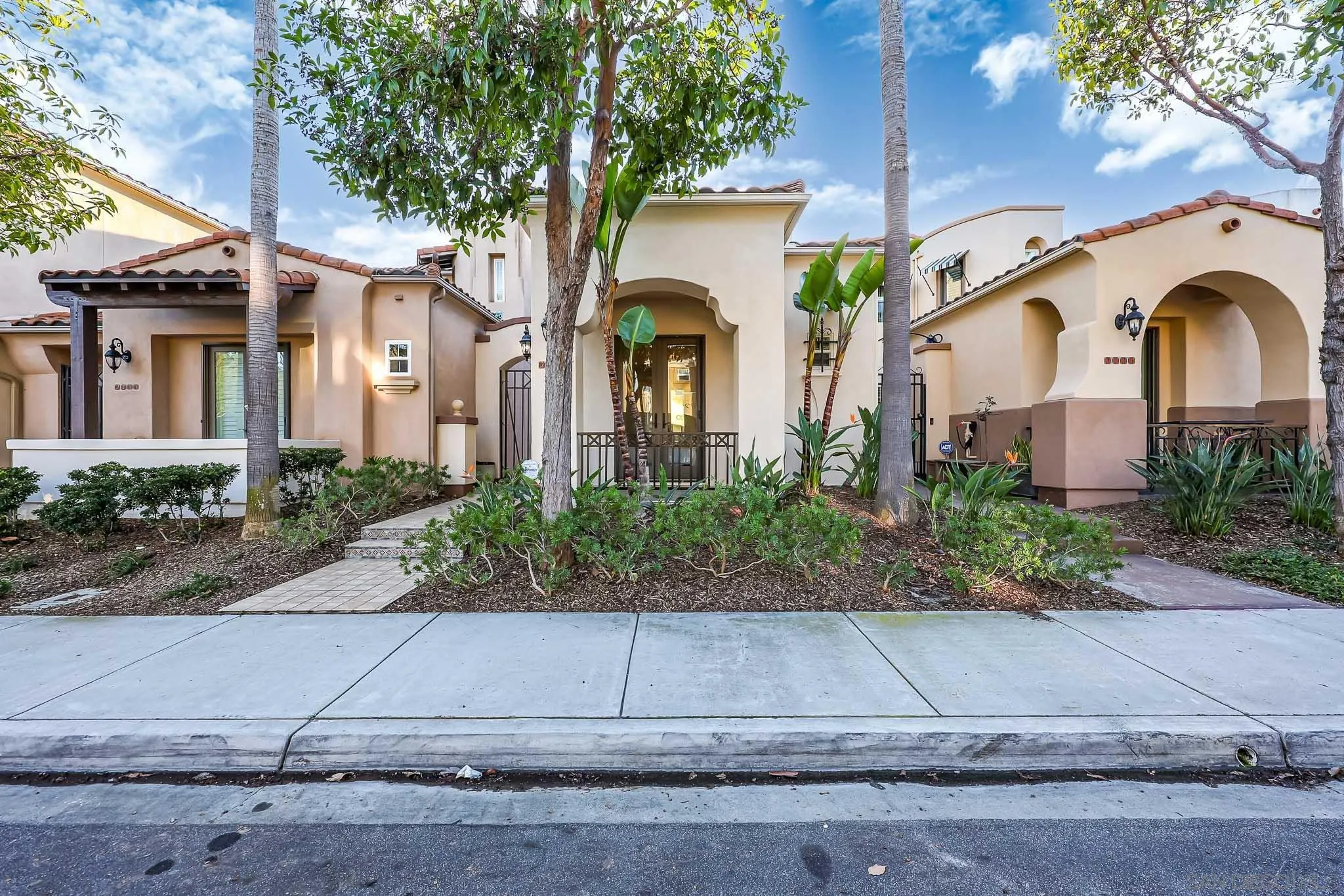 https://cdn.realtyfeed.com/cdn/127/260001493/0667ff1e60dc951df0e38fed709ff258.webp
