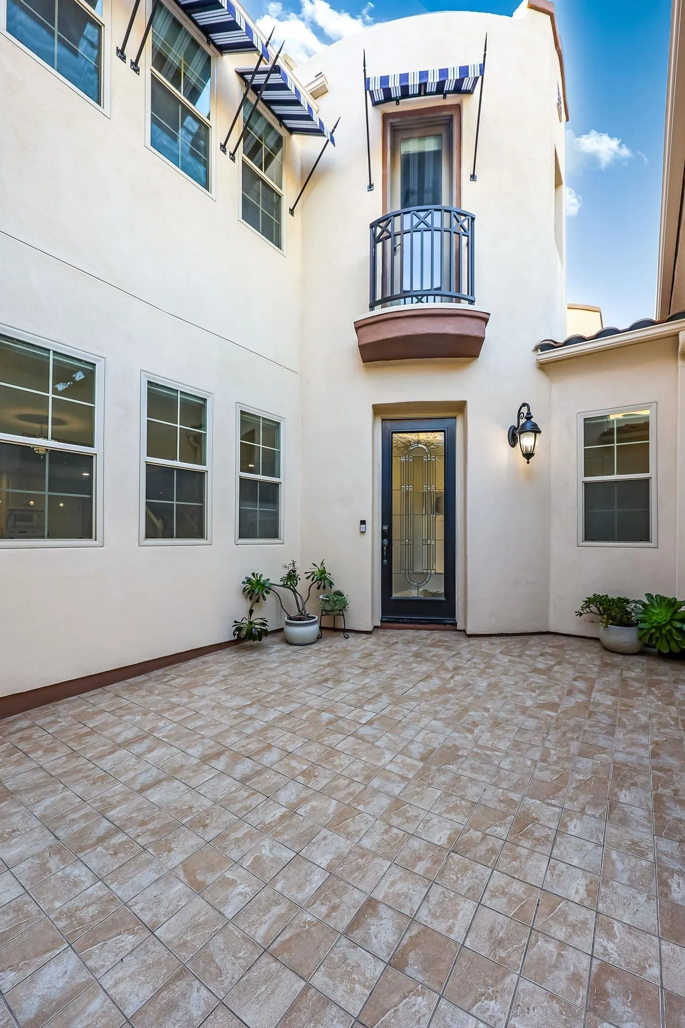 https://cdn.realtyfeed.com/cdn/127/260001493/4163d9d54d98540b4db13fcc675b30fb.webp
