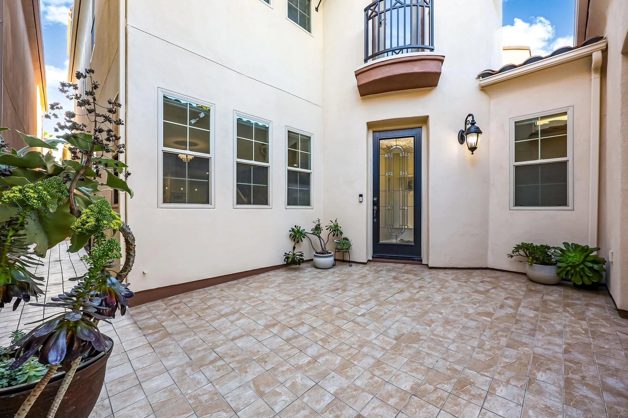 https://cdn.realtyfeed.com/cdn/127/260001493/58d205a1abba589704b6e17067f50f04.webp