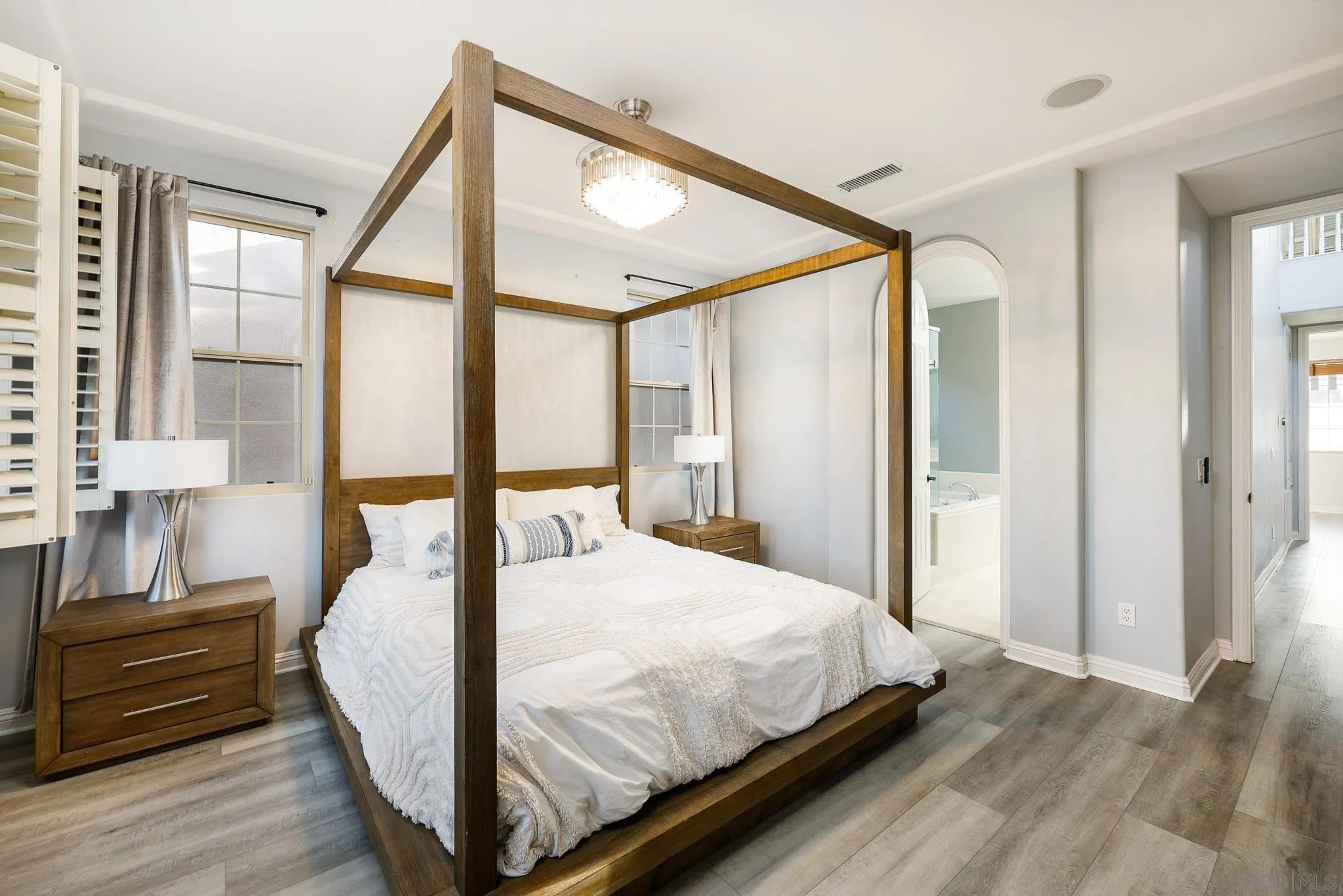 https://cdn.realtyfeed.com/cdn/127/260001493/f8869e5a3b342454b15efc1e55c1294a.webp