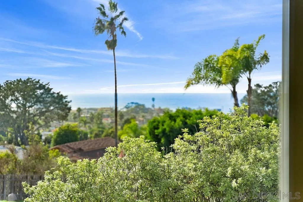 https://cdn.realtyfeed.com/cdn/127/260001495/e10e7790465695439de6dc82217d3f67.webp