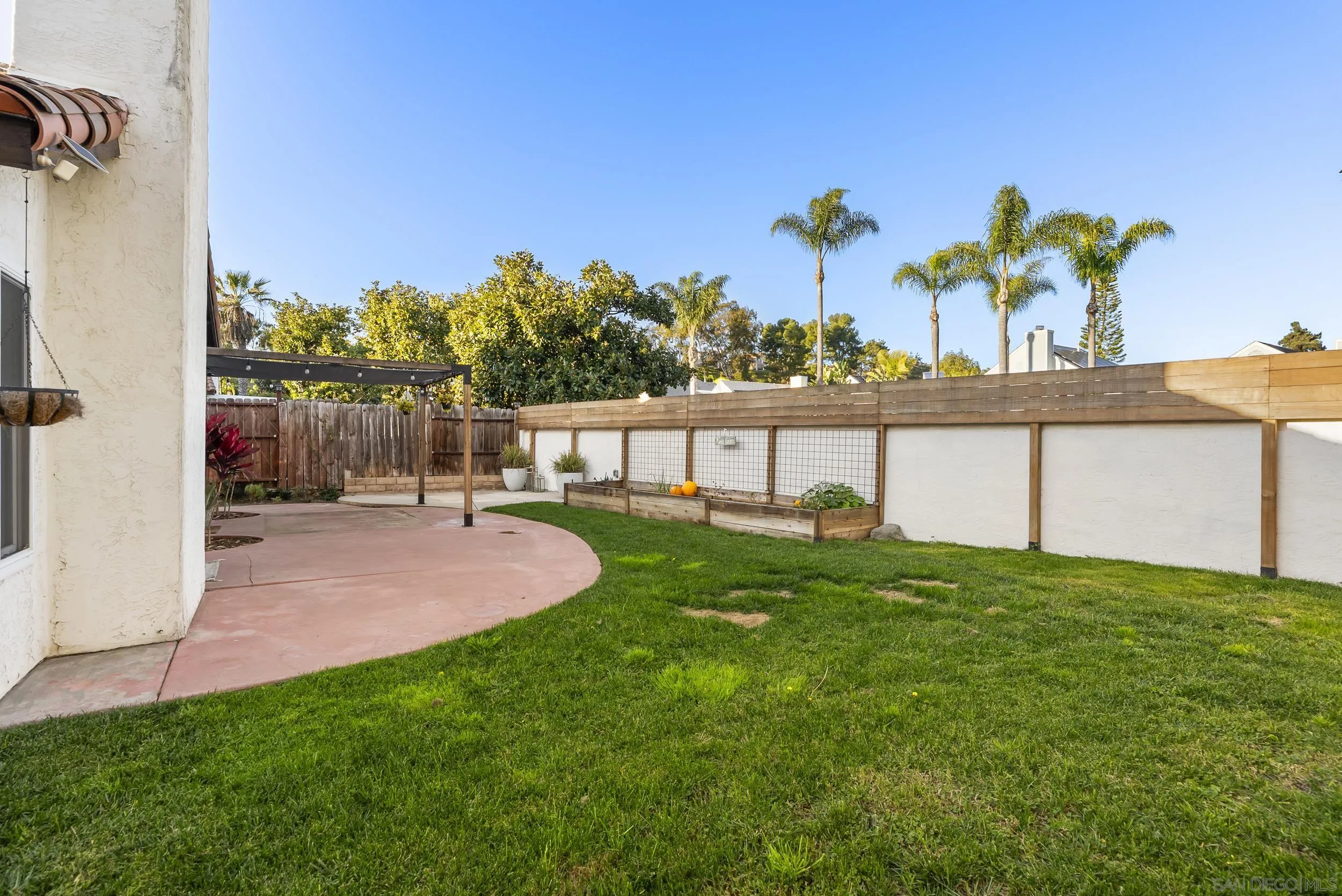 https://cdn.realtyfeed.com/cdn/127/260001496/0b9cdc70586770417b389e6818f9da65.webp
