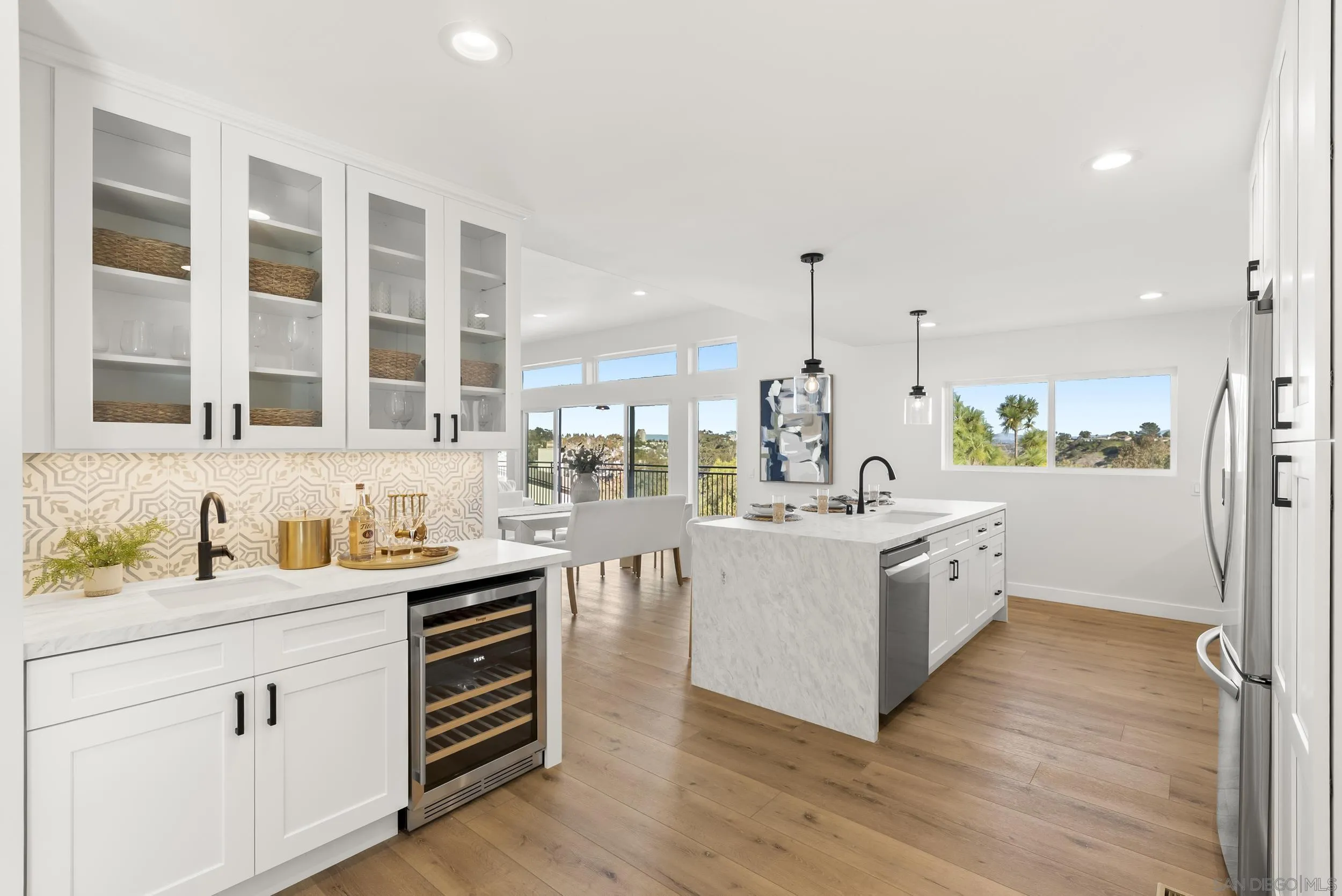 https://cdn.realtyfeed.com/cdn/127/2600015/1407f850cbc2df8406f378766fe195f4.webp