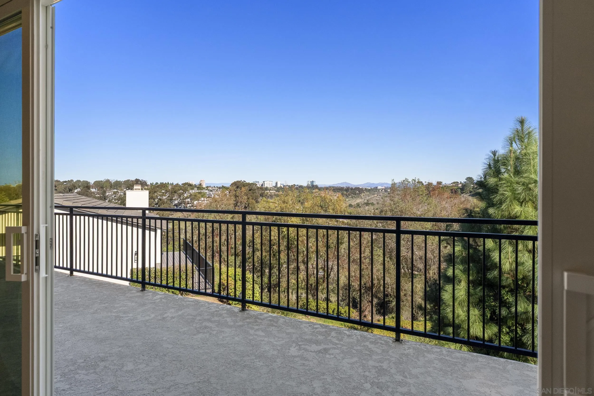 https://cdn.realtyfeed.com/cdn/127/2600015/68883f6012149e5da55609fb15f86ae3.webp