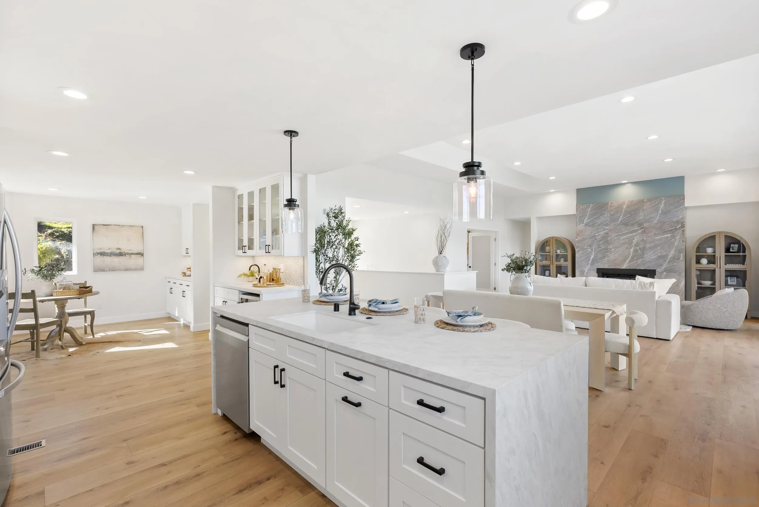 https://cdn.realtyfeed.com/cdn/127/2600015/8e734bdef57021970a0e0052a1fc5856.webp