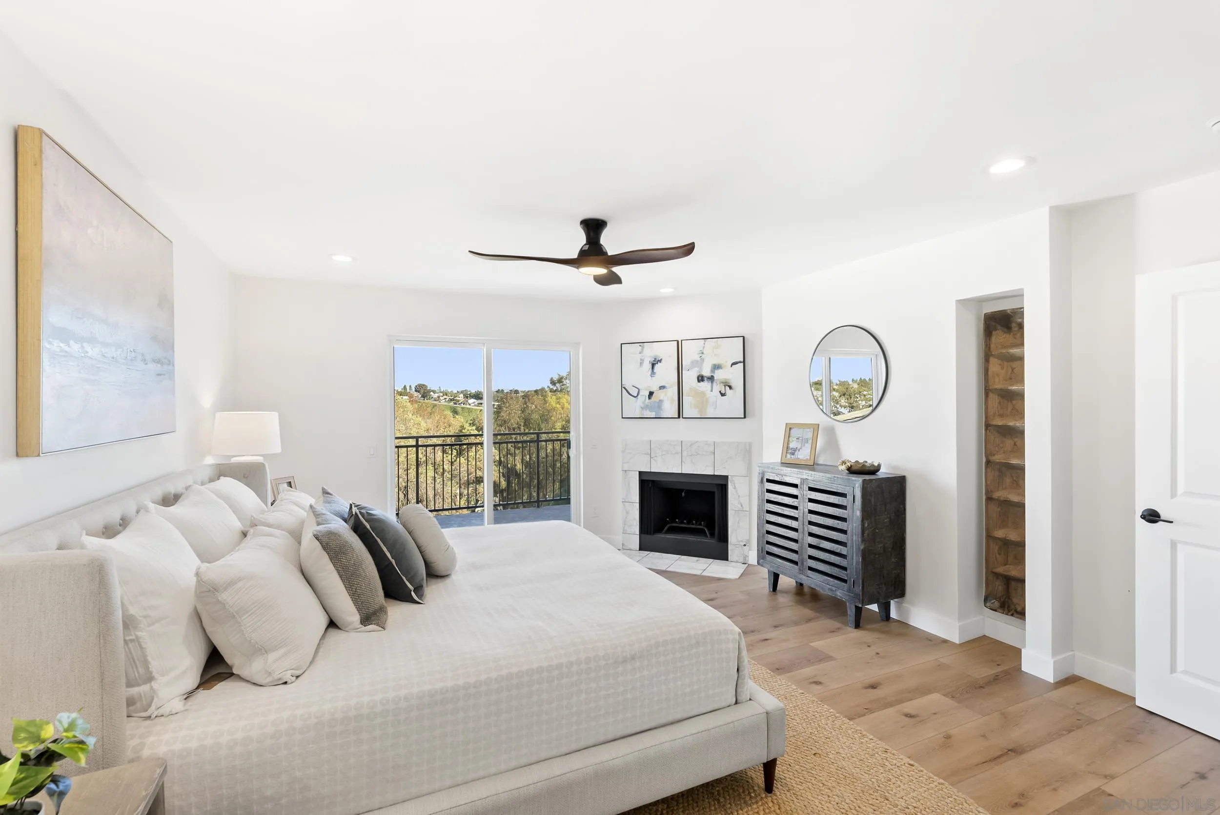 https://cdn.realtyfeed.com/cdn/127/2600015/b547f78dc0dfebacf49172b004f11f07.webp