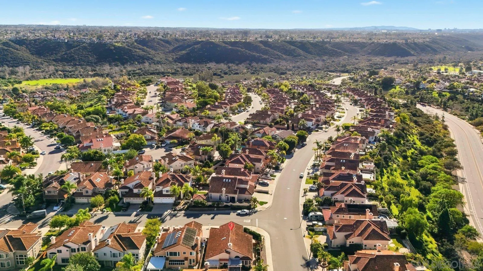 https://cdn.realtyfeed.com/cdn/127/260001501/9d13644a312eb30425c3bab918ff2e5e.webp