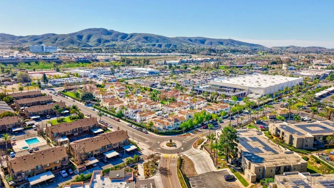 https://cdn.realtyfeed.com/cdn/127/260001502/200166ea60eeeb263af58a052f65f66b.webp