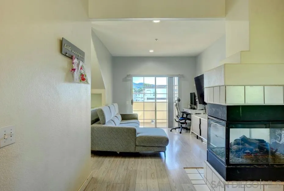https://cdn.realtyfeed.com/cdn/127/260001502/a55609783f4adc0768982b5837267907.webp