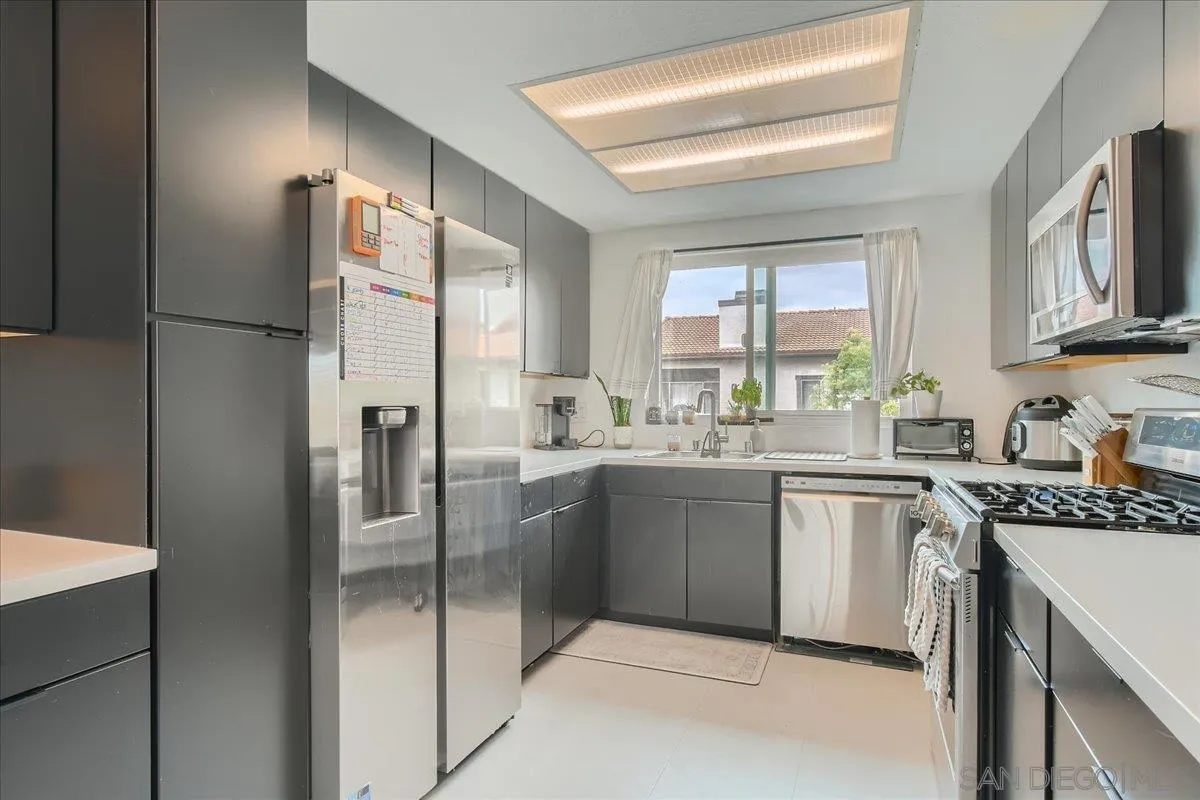 https://cdn.realtyfeed.com/cdn/127/260001503/7a6297fadc0191b7e1f33fb26a4c626c.webp