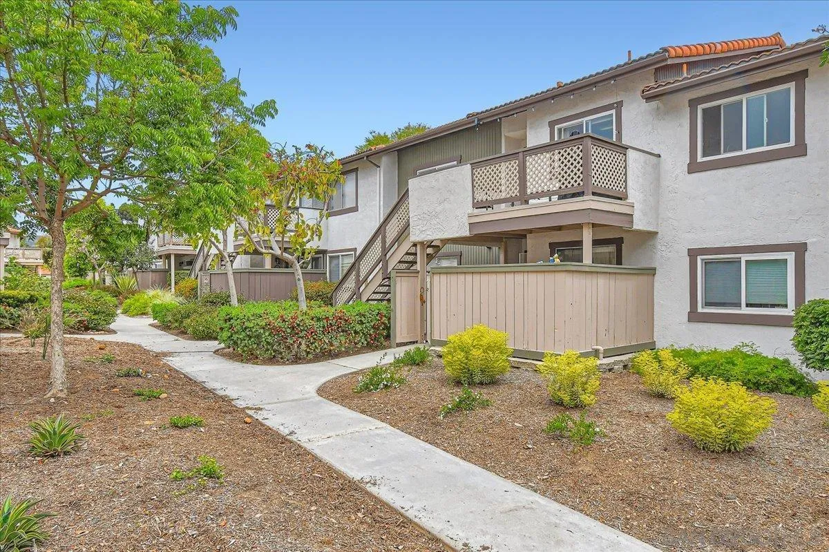 https://cdn.realtyfeed.com/cdn/127/260001503/f0aeac69069111316babfb711818ef35.webp