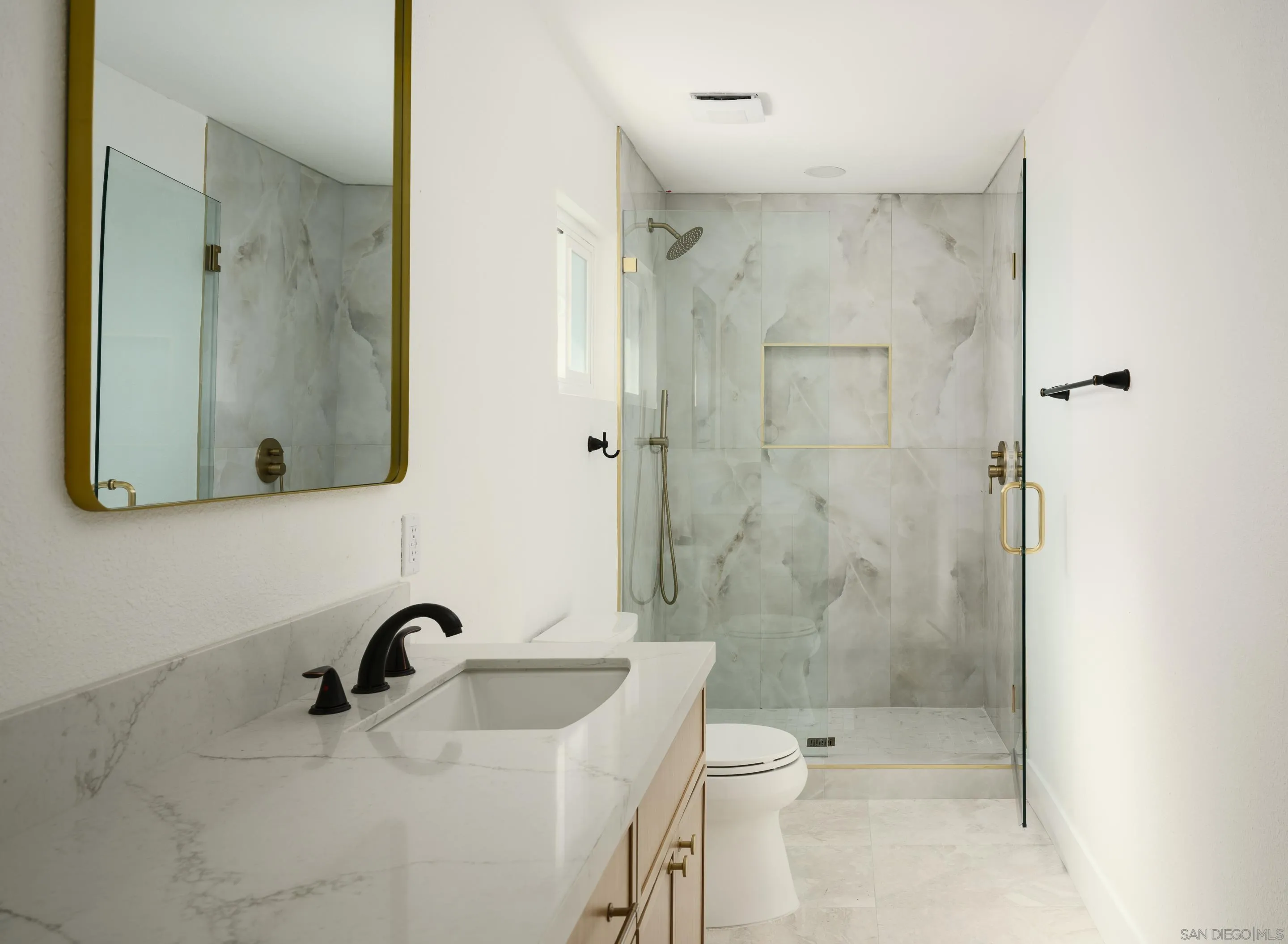 https://cdn.realtyfeed.com/cdn/127/260001507/b3d13d994cfc30ec4b854ad7c758cf17.webp