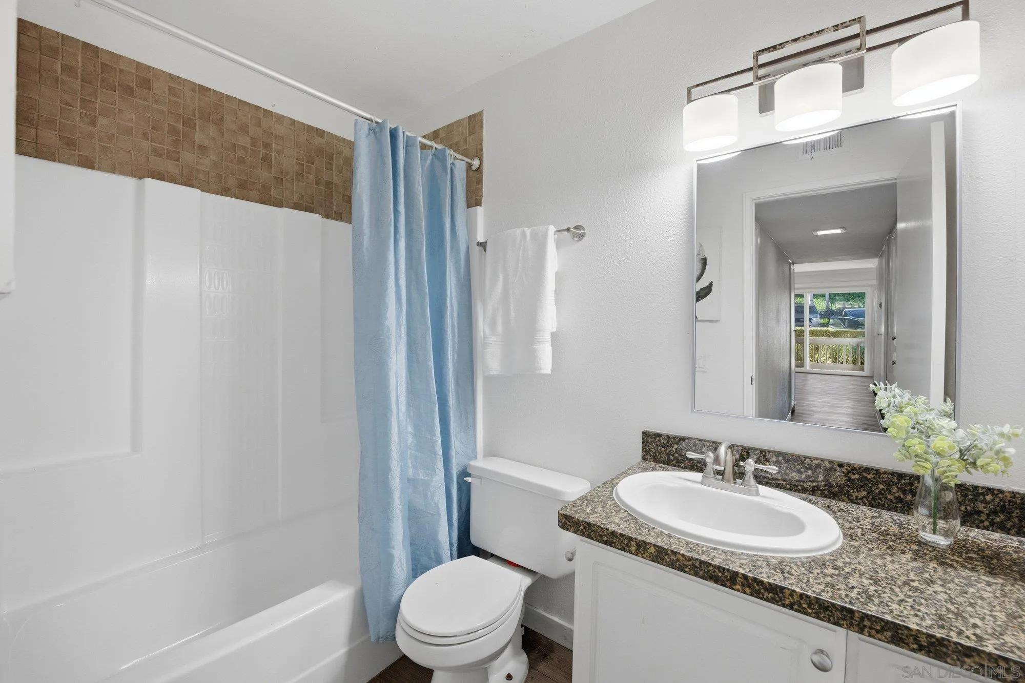 Photo #18: 260001508 Listing: Photo #18
