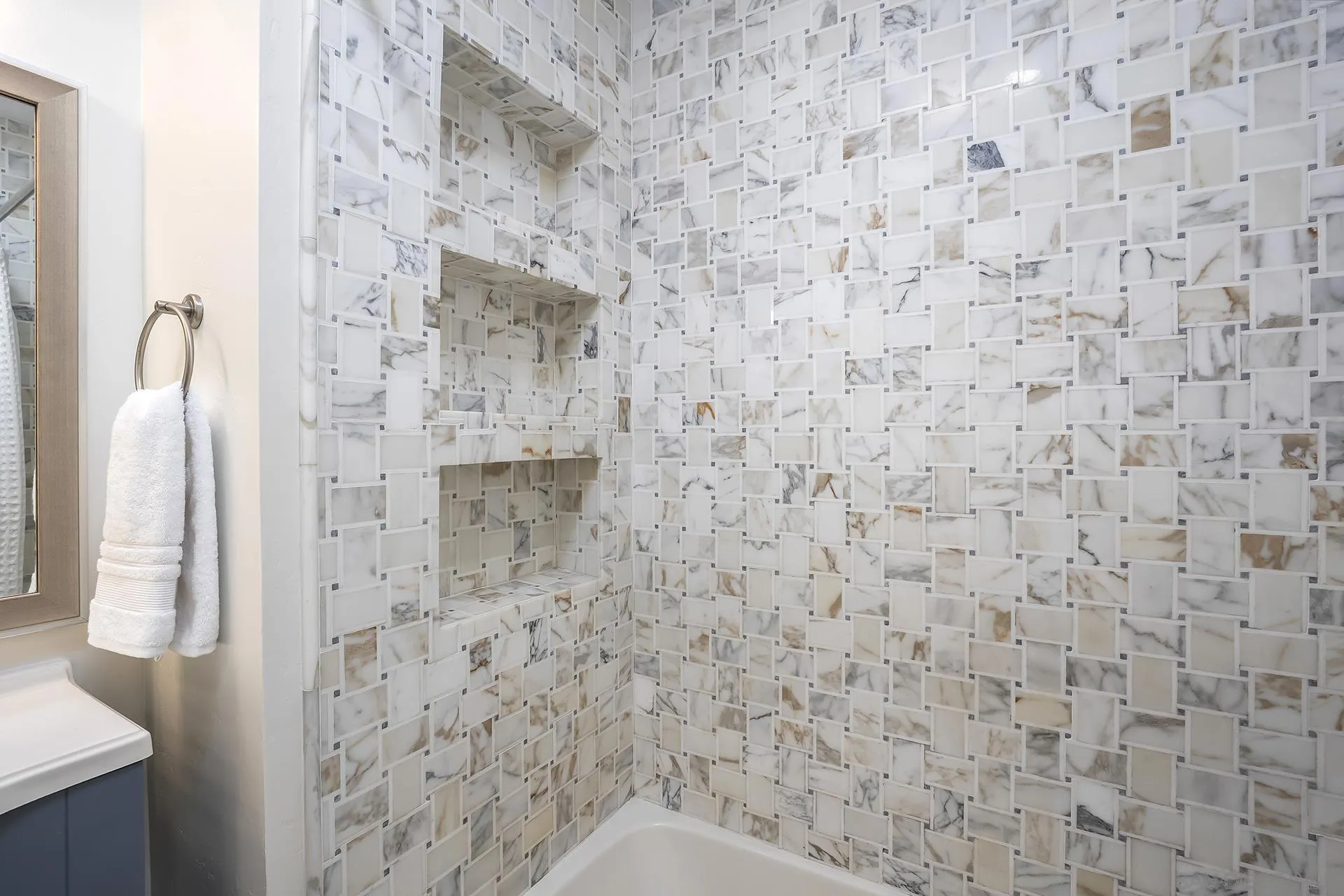 https://cdn.realtyfeed.com/cdn/127/260001510/34dd4213c310d53c8e6de1c39bea1fc8.webp